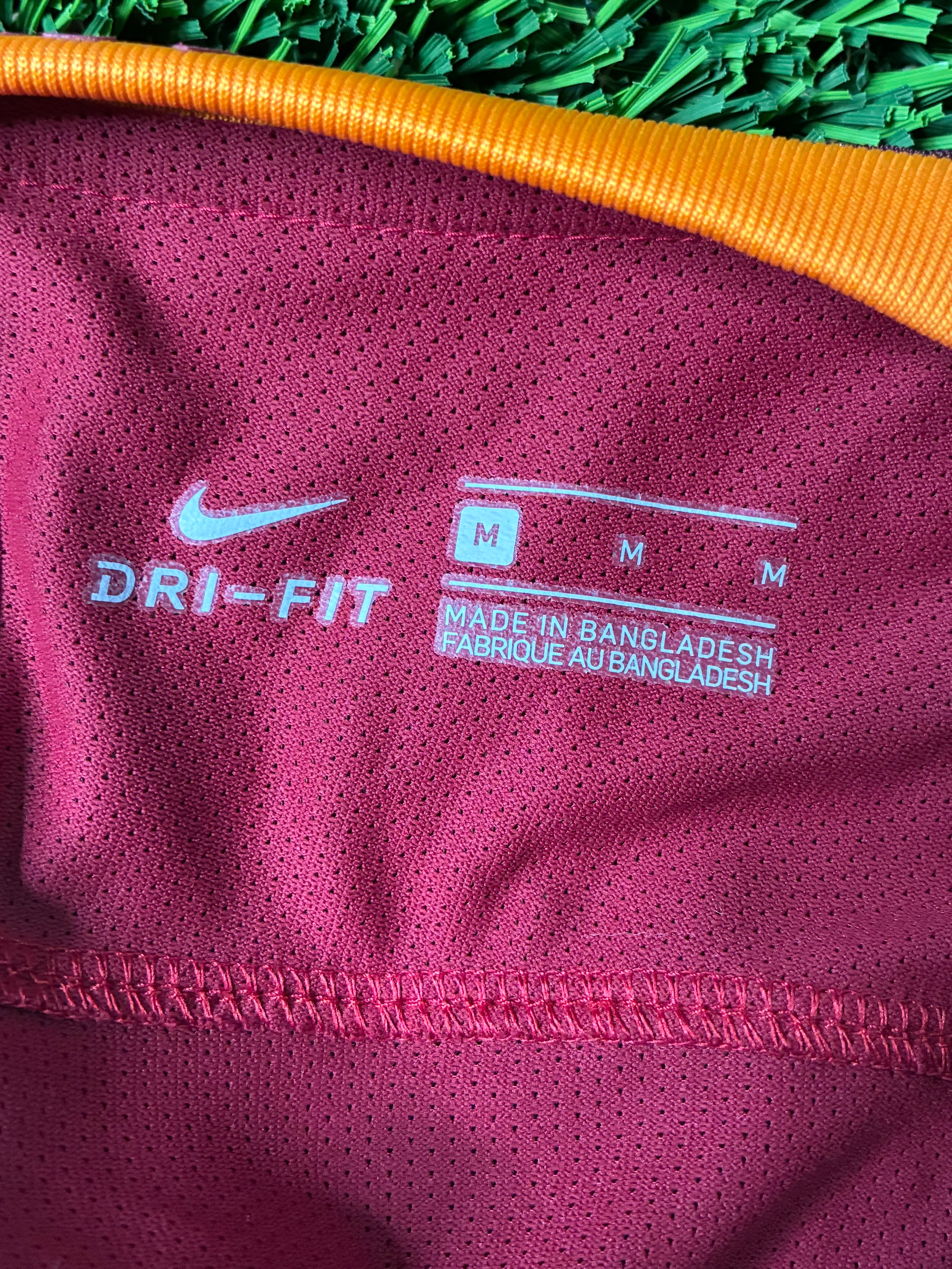 Replica AS Roma 16/17 Home Jersey Size Men's Medium