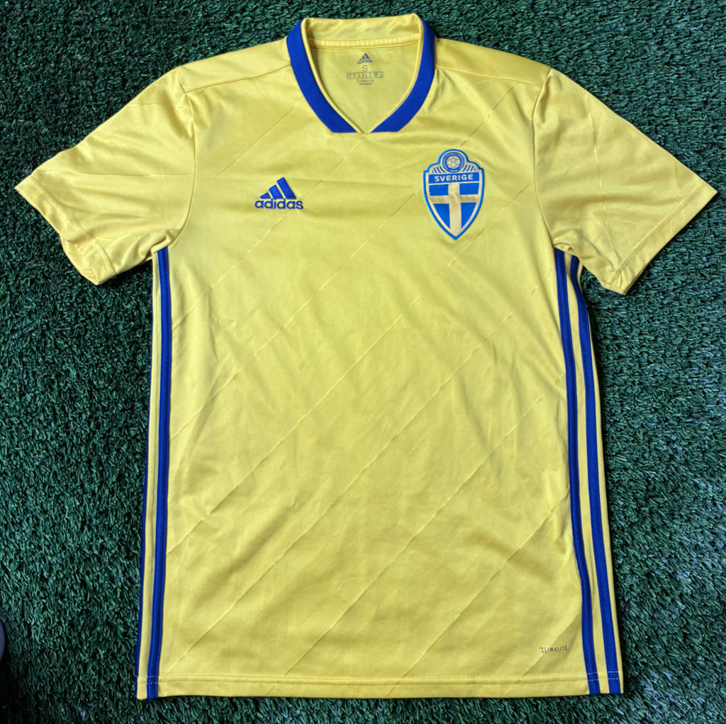 Adidas Sweden 18/19 Home Jersey Men's Size Small