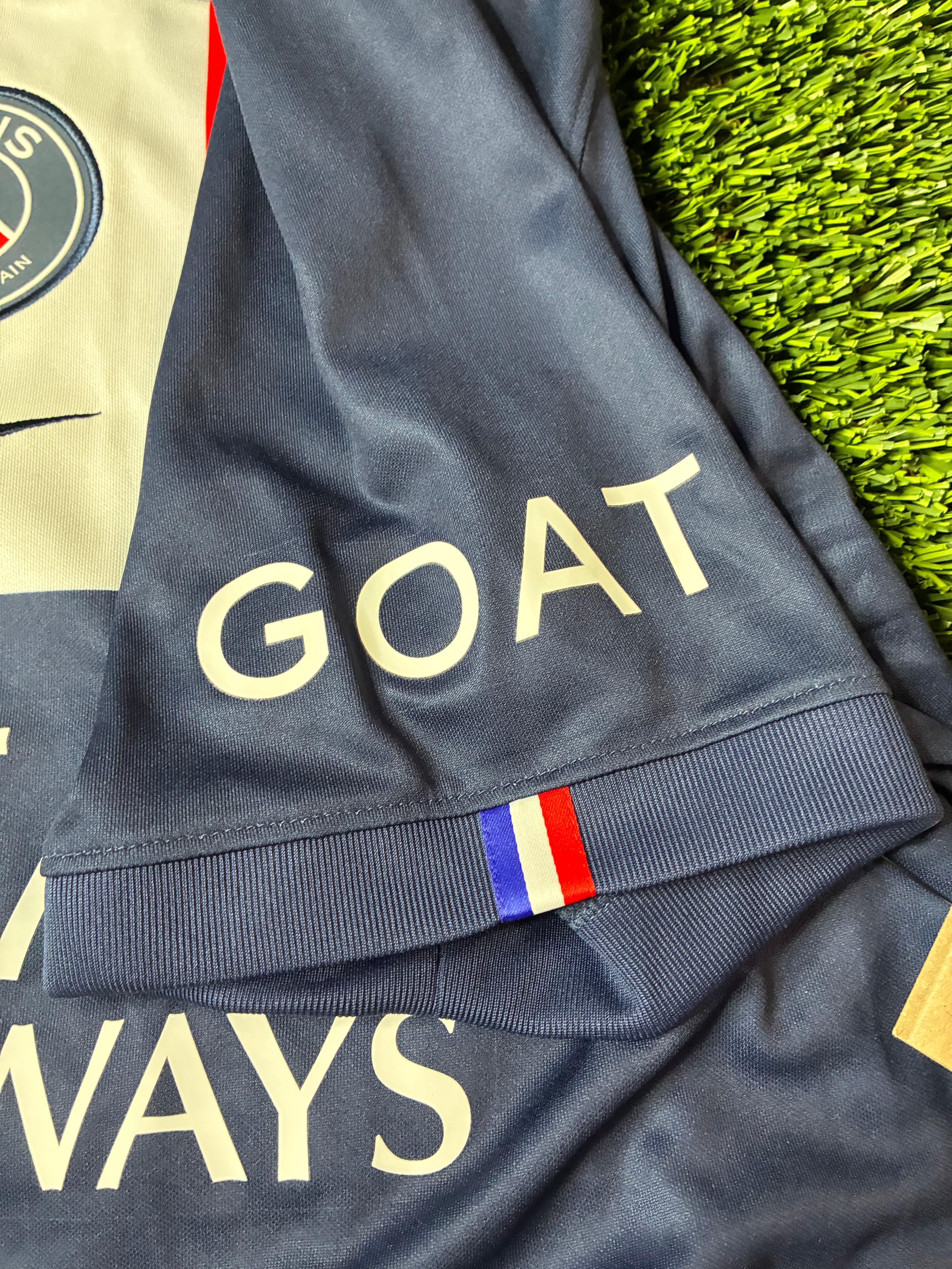 Nike Mbappe #7 PSG 22/23 Home Size Large