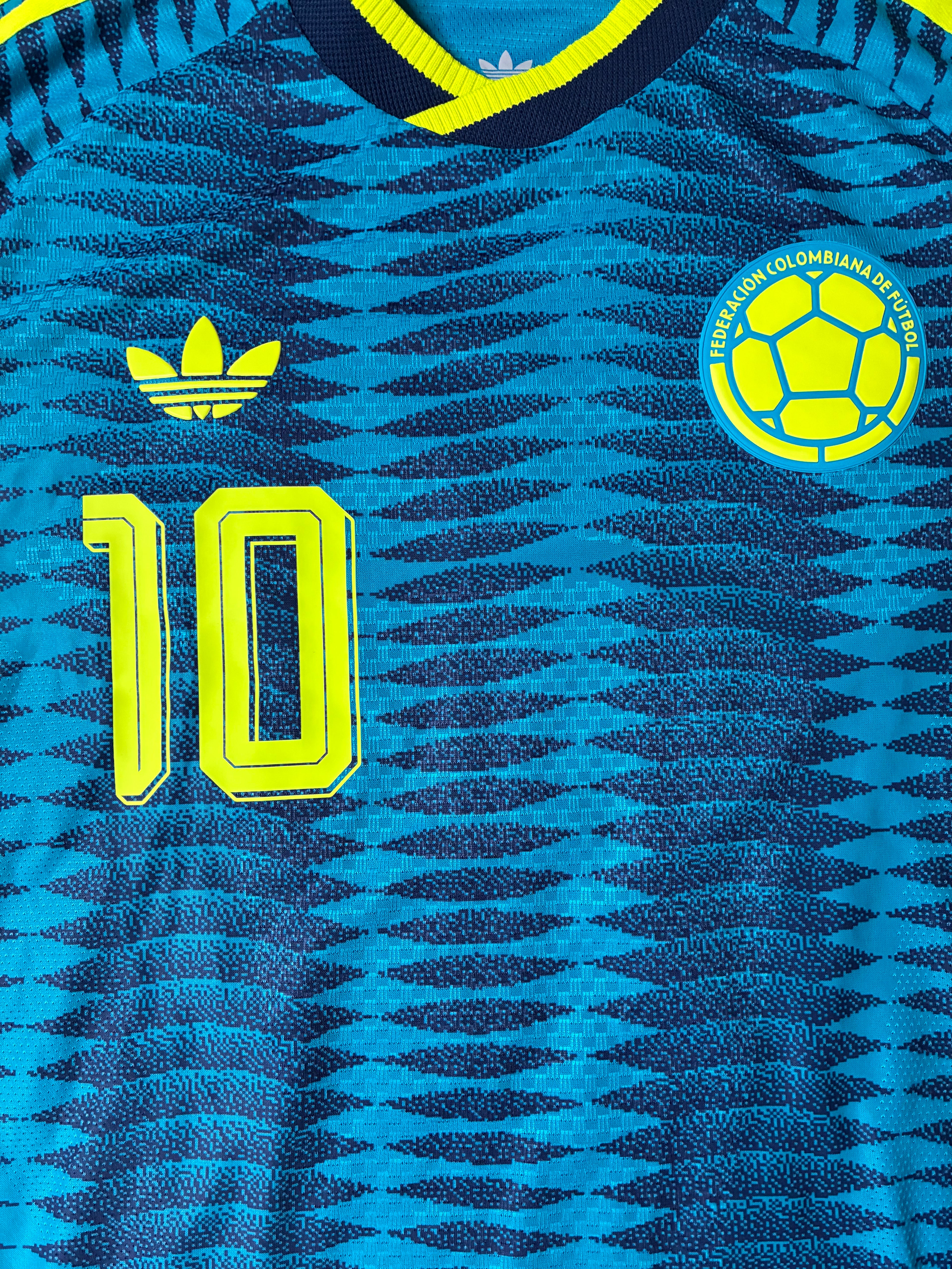 Adidas James #10 Colombia 2026 Away Player Version Size Medium