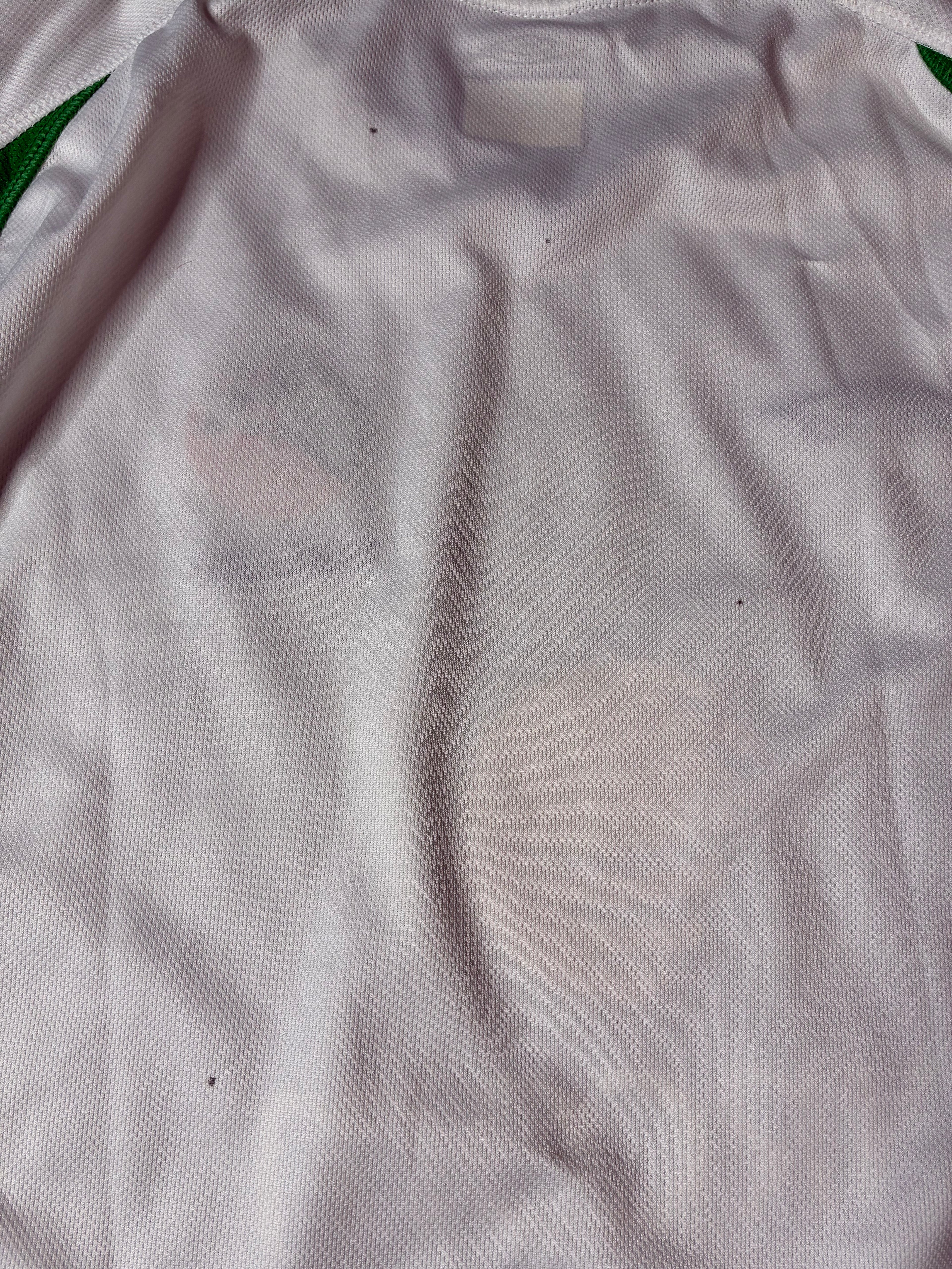 Umbro Ireland 03/04 Away Size Medium