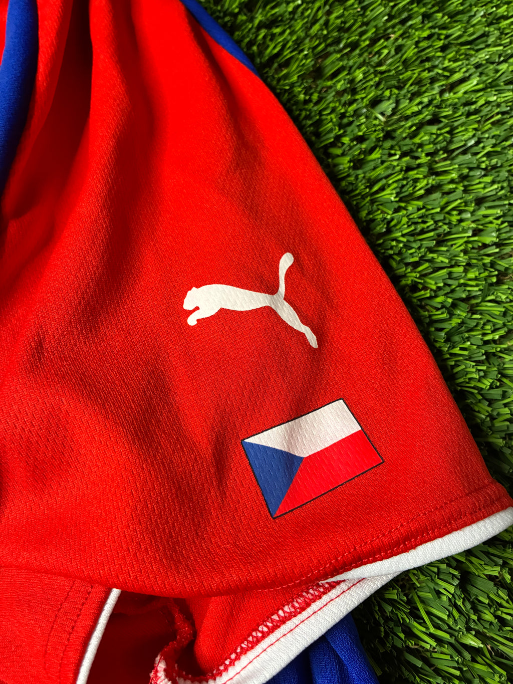 Puma Czech Republic 00-02 Home Jersey Size Men's XL