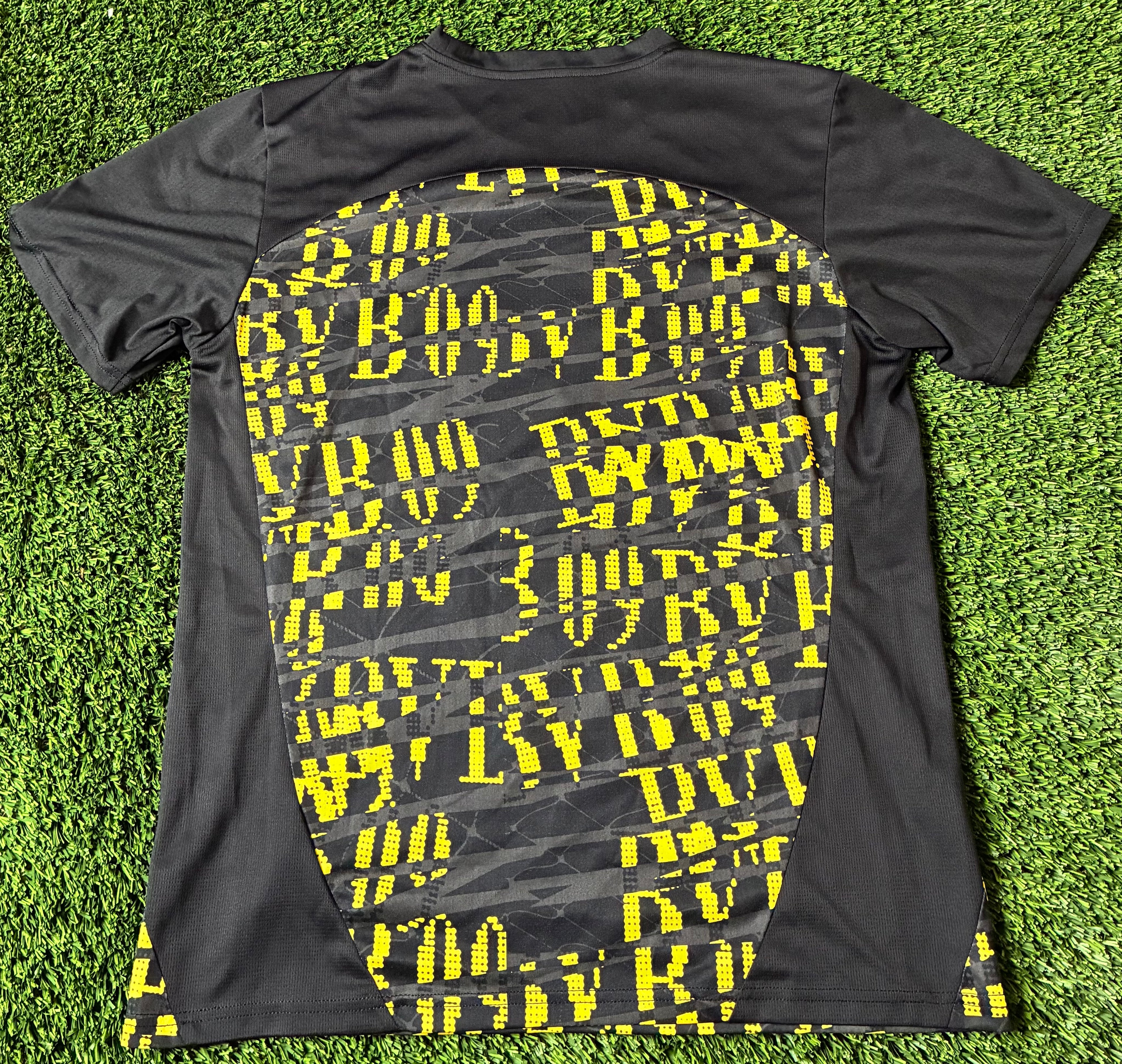 Puma Borussia Dortmund Fan Jersey Size Large