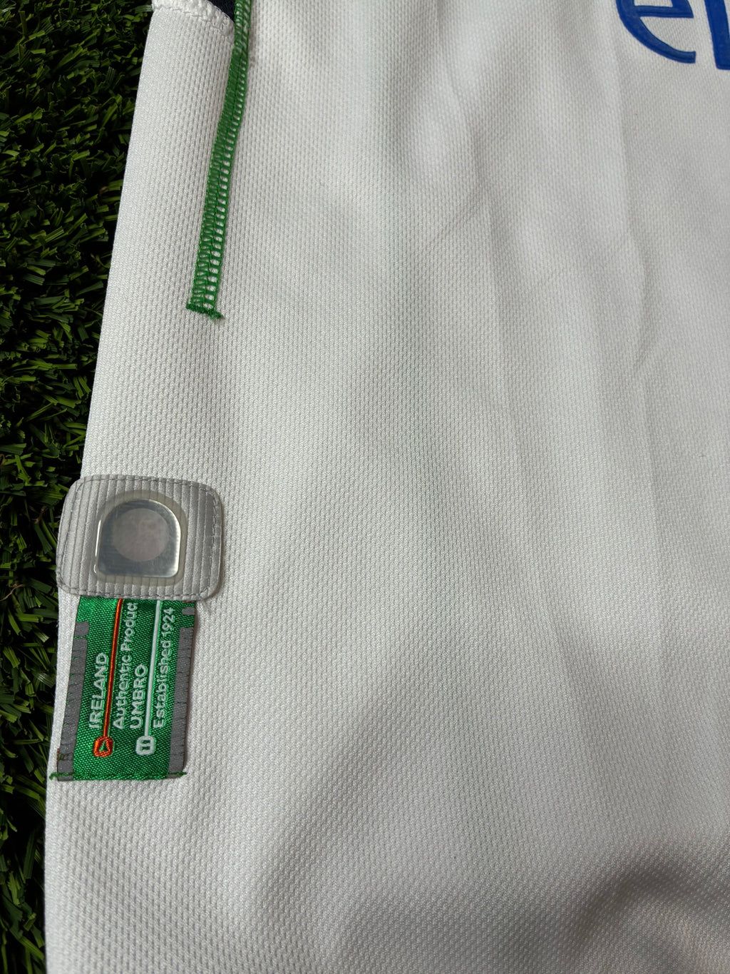 Umbro Ireland 03/04 Away Size Medium