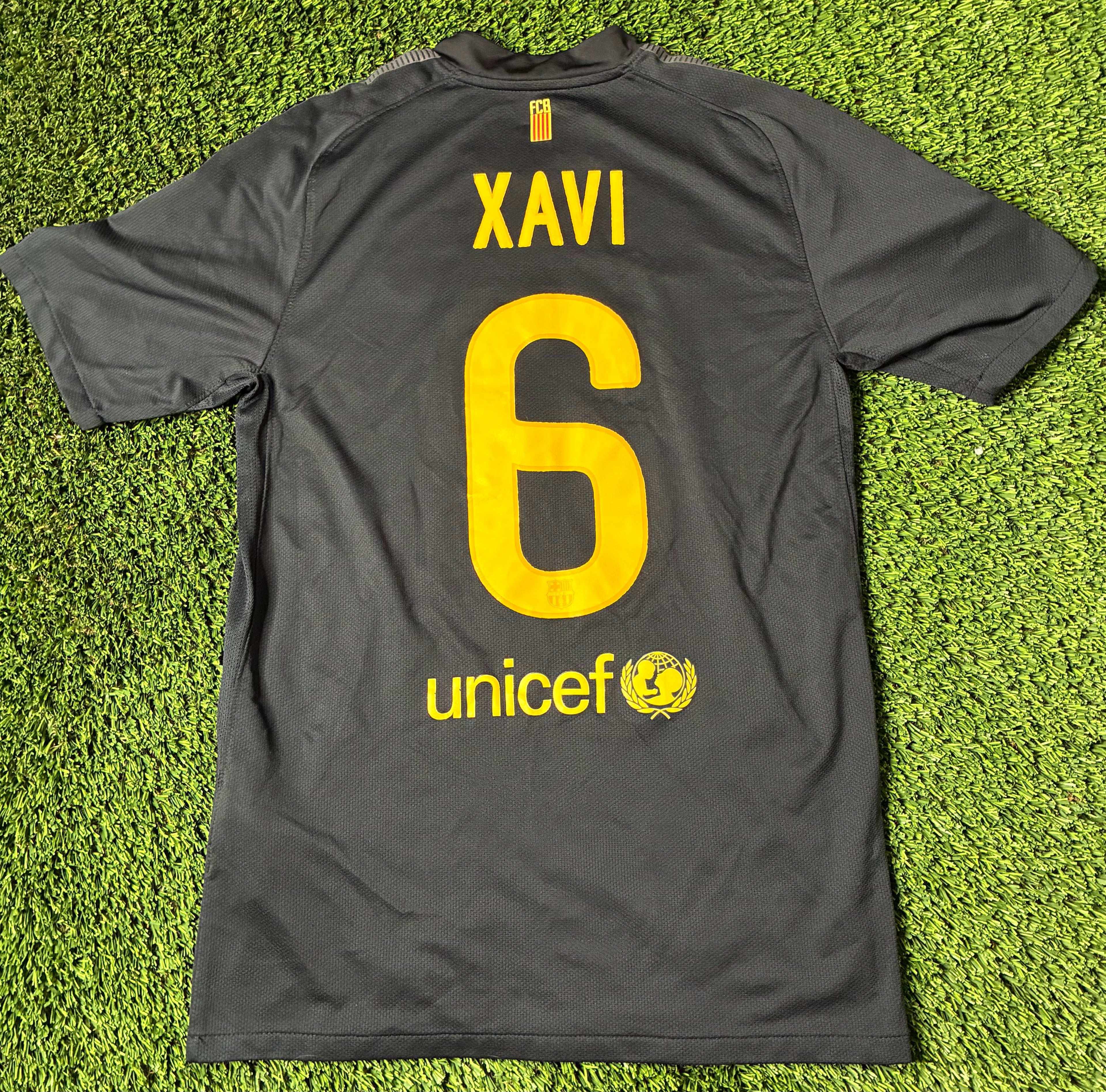 Nike Xavi #6 FC Barcelona 11/12 Away Jersey Size Men's Medium