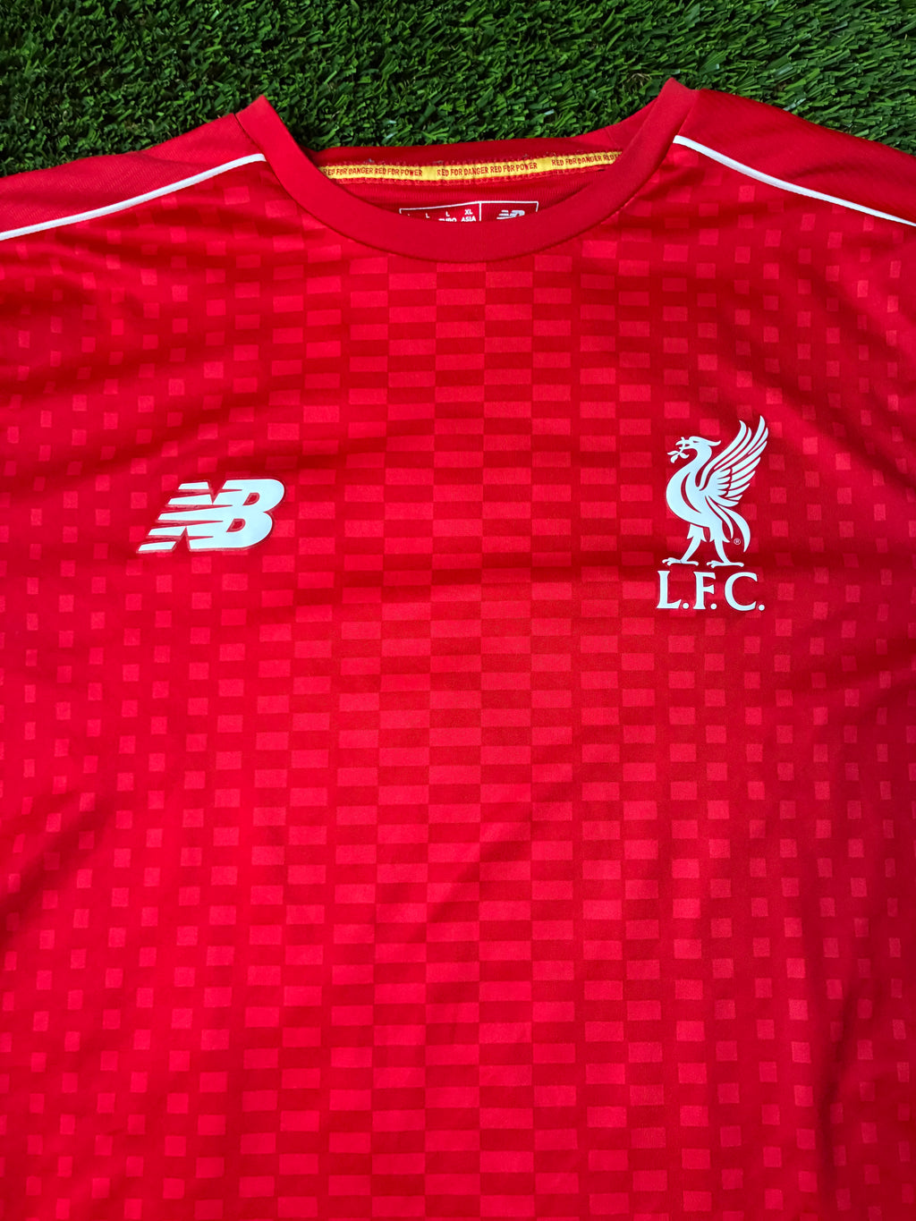 New Balance Liverpool 16/17 Training Jersey Size Men’s Large