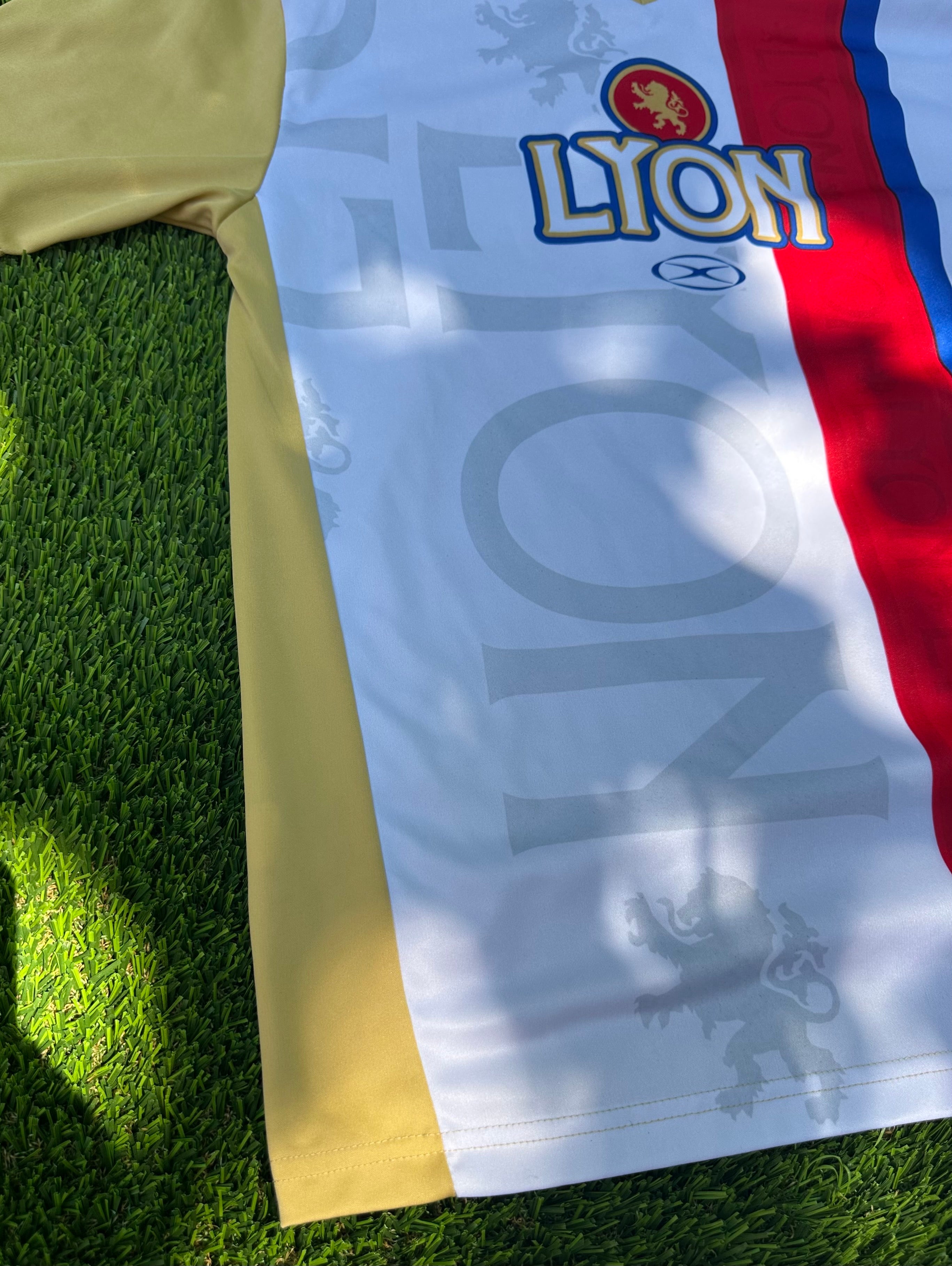 Replica Lyon Jersey Size Men's Medium