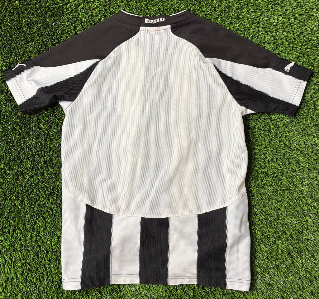 Puma Newcastle United 10/11 Home Jersey Size Youth Medium