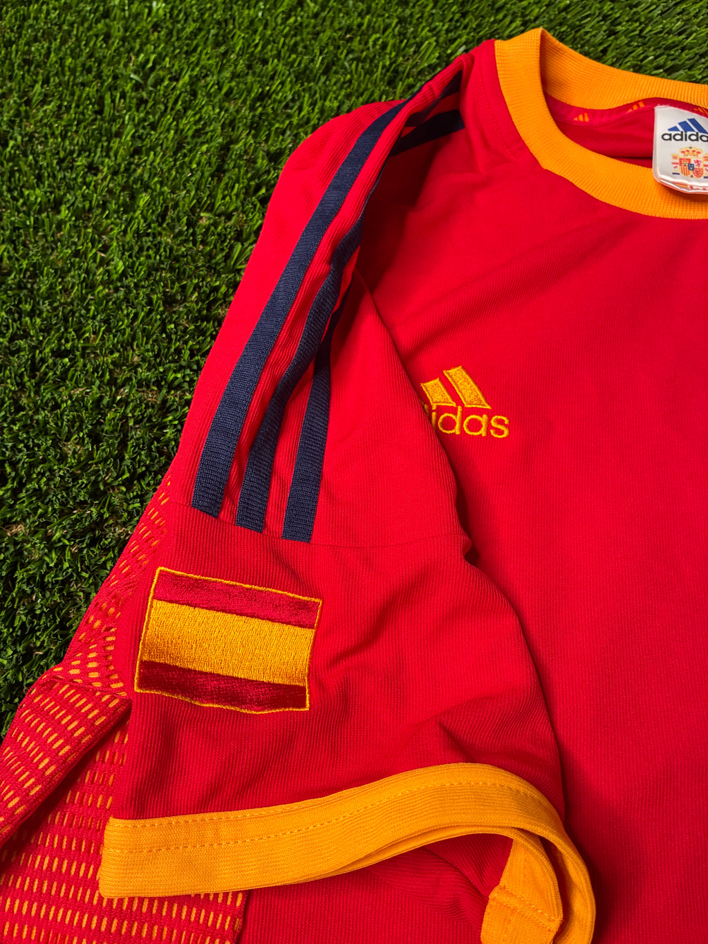 Adidas Spain 2002 World Cup Jersey Size Men's Large