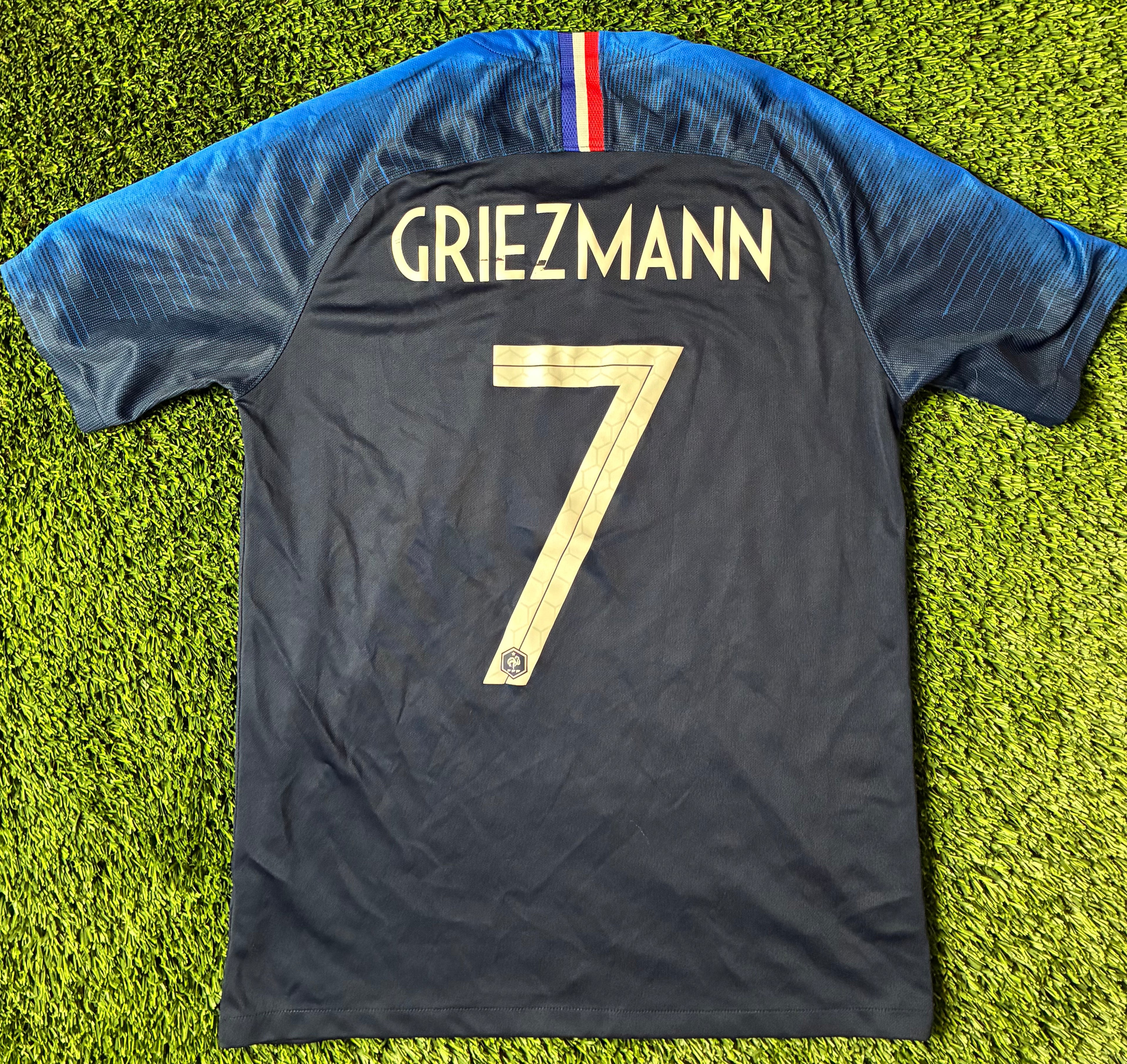 Nike Griezmann #7 France 18/19 Home Jersey Size Men’s Medium