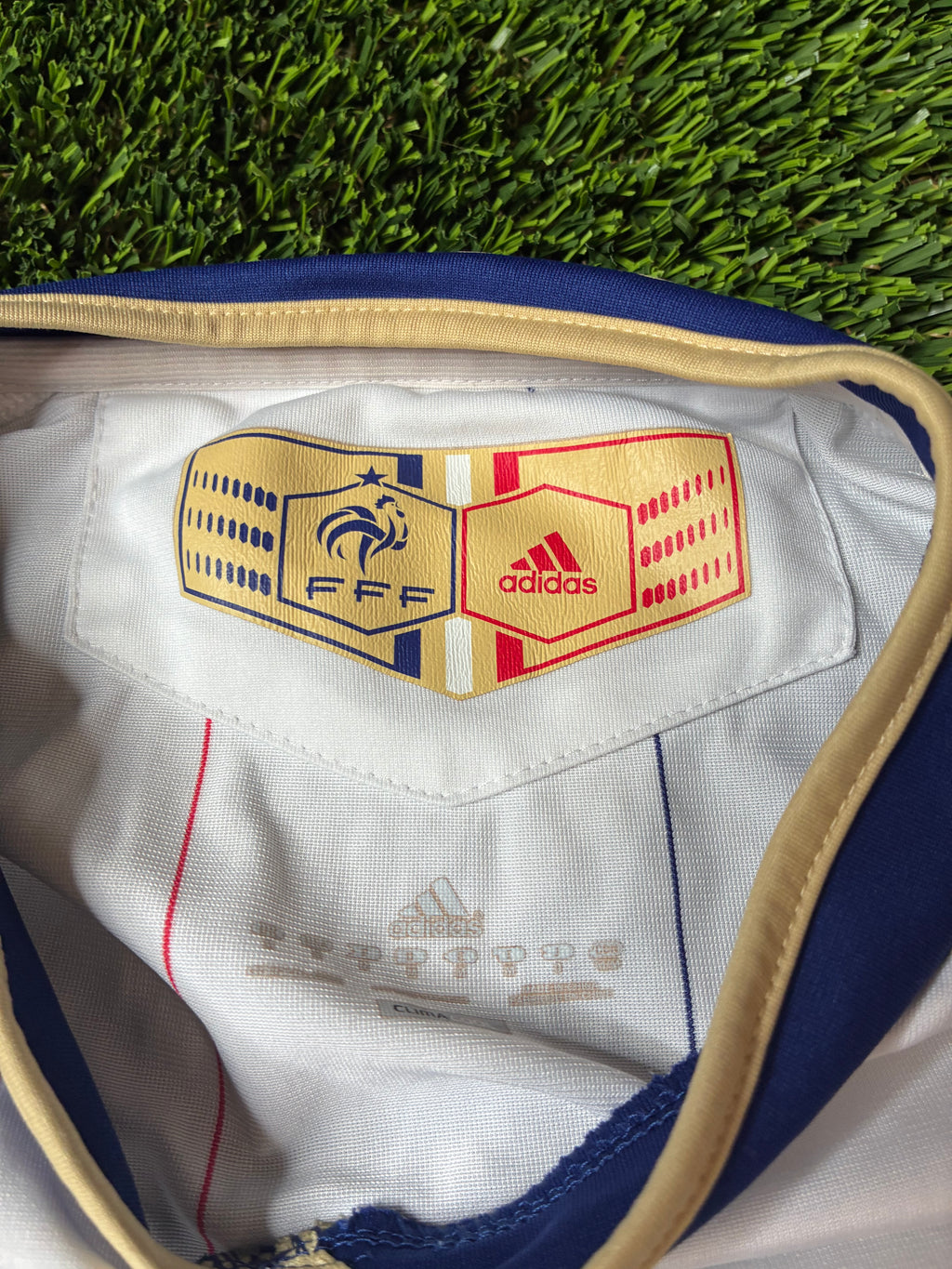 Adidas France 10/11 Away Jersey Size Men's Medium