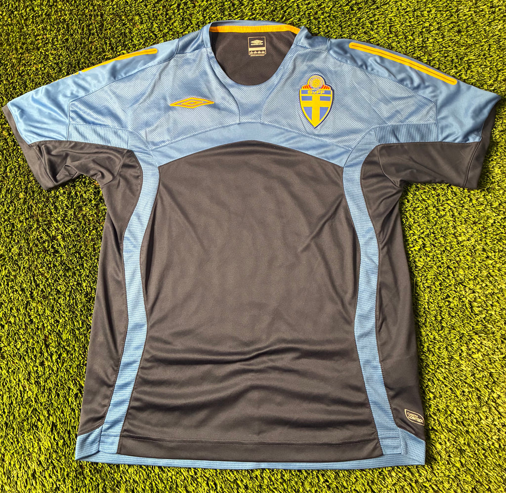 Umbro Sweden 10/11 Training Jersey Size Men's Medium