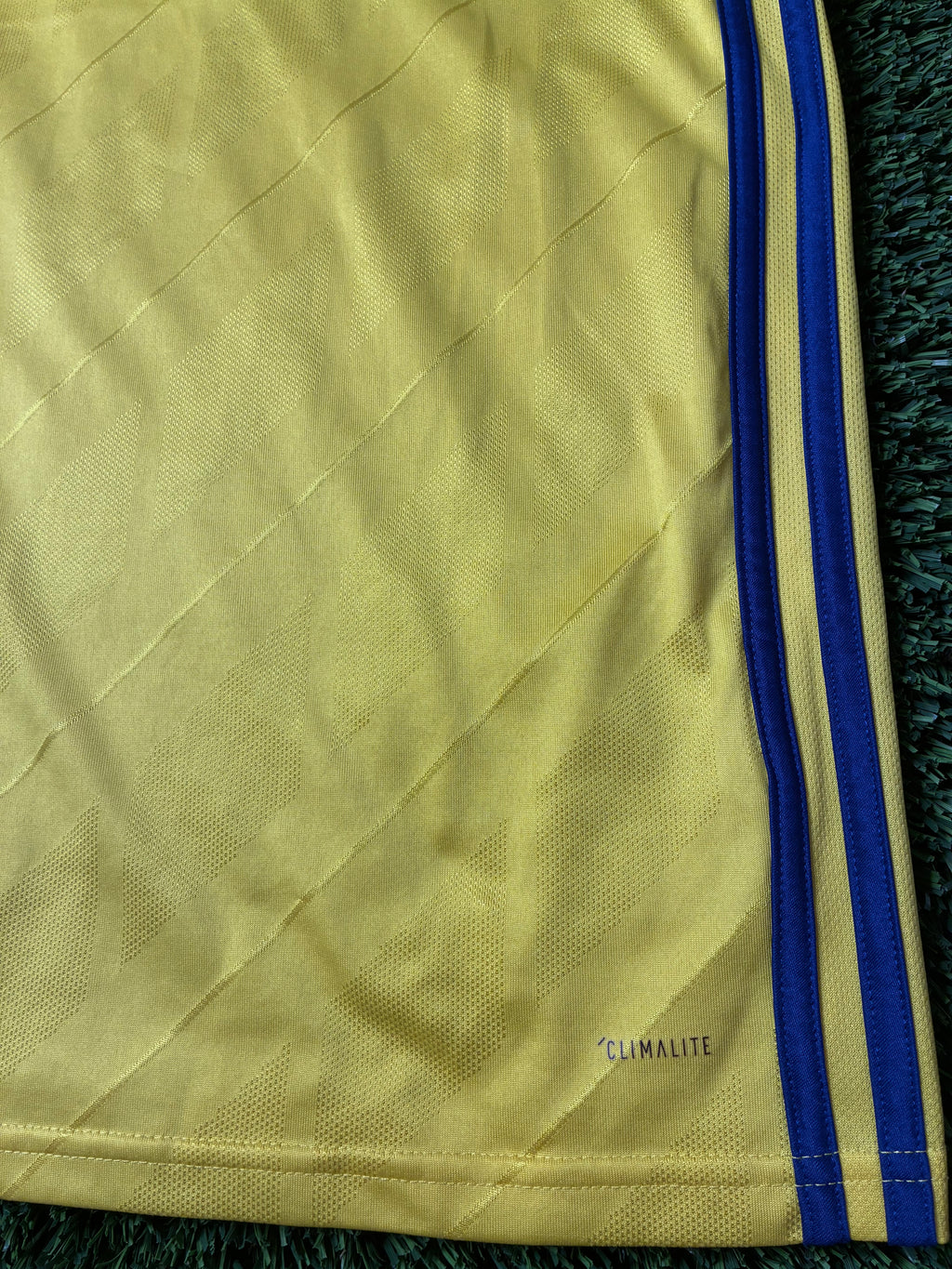 Adidas Sweden 18/19 Home Jersey Men's Size Small