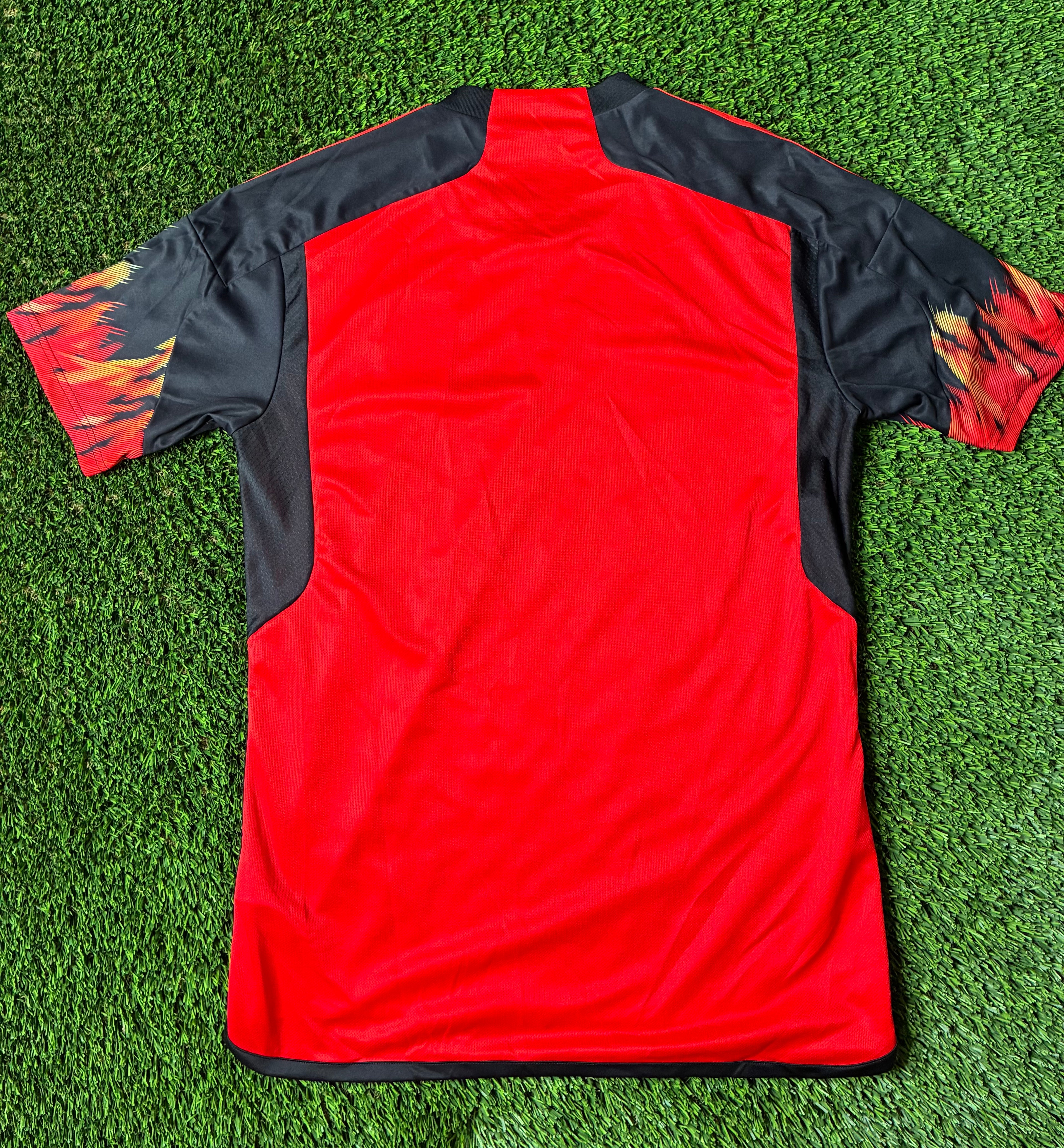 Adidas Belgium 2022 World Cup Home Jersey Size Men's Medium