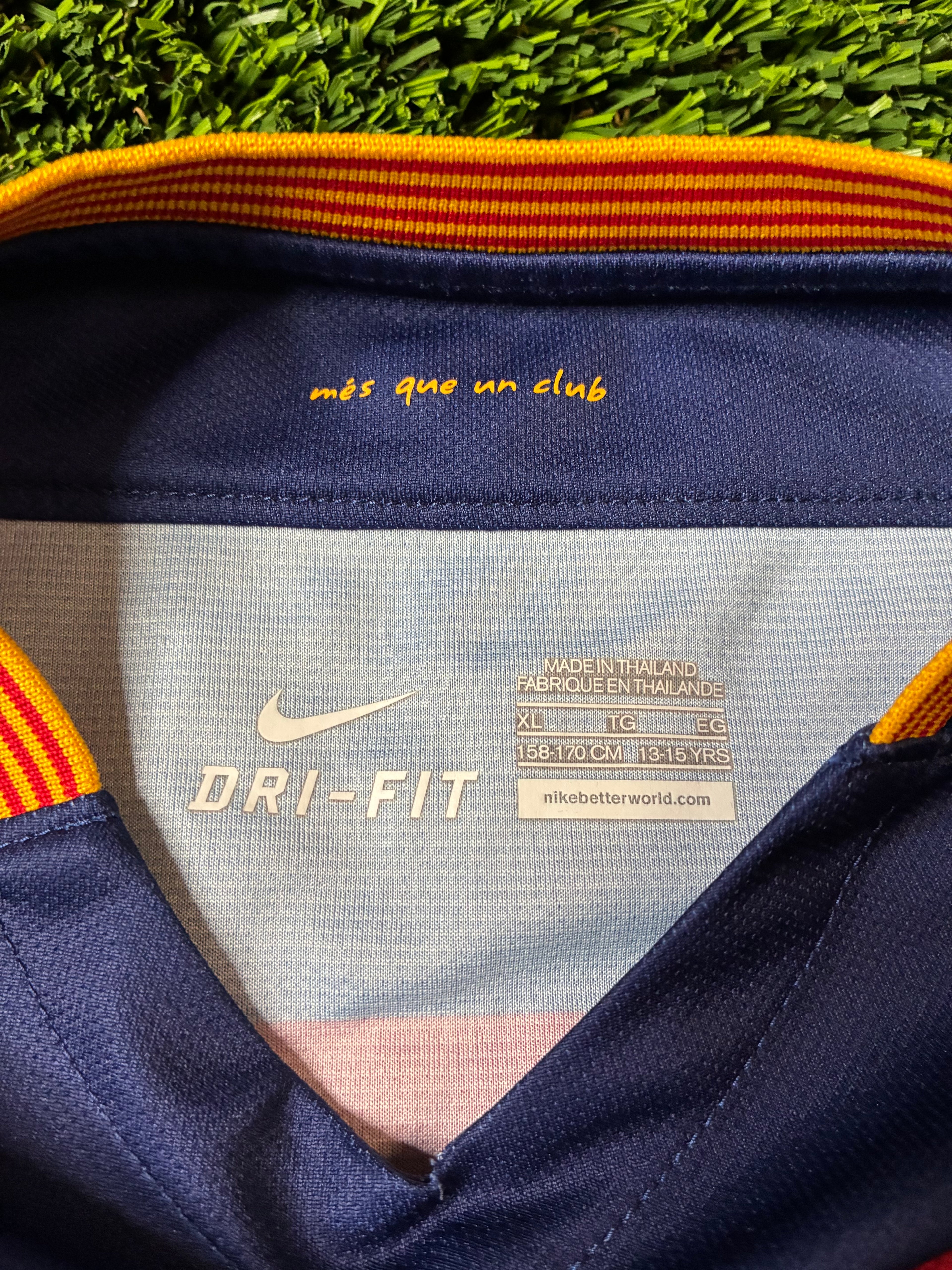Nike Barcelona 15/16 Home Size Youth XL