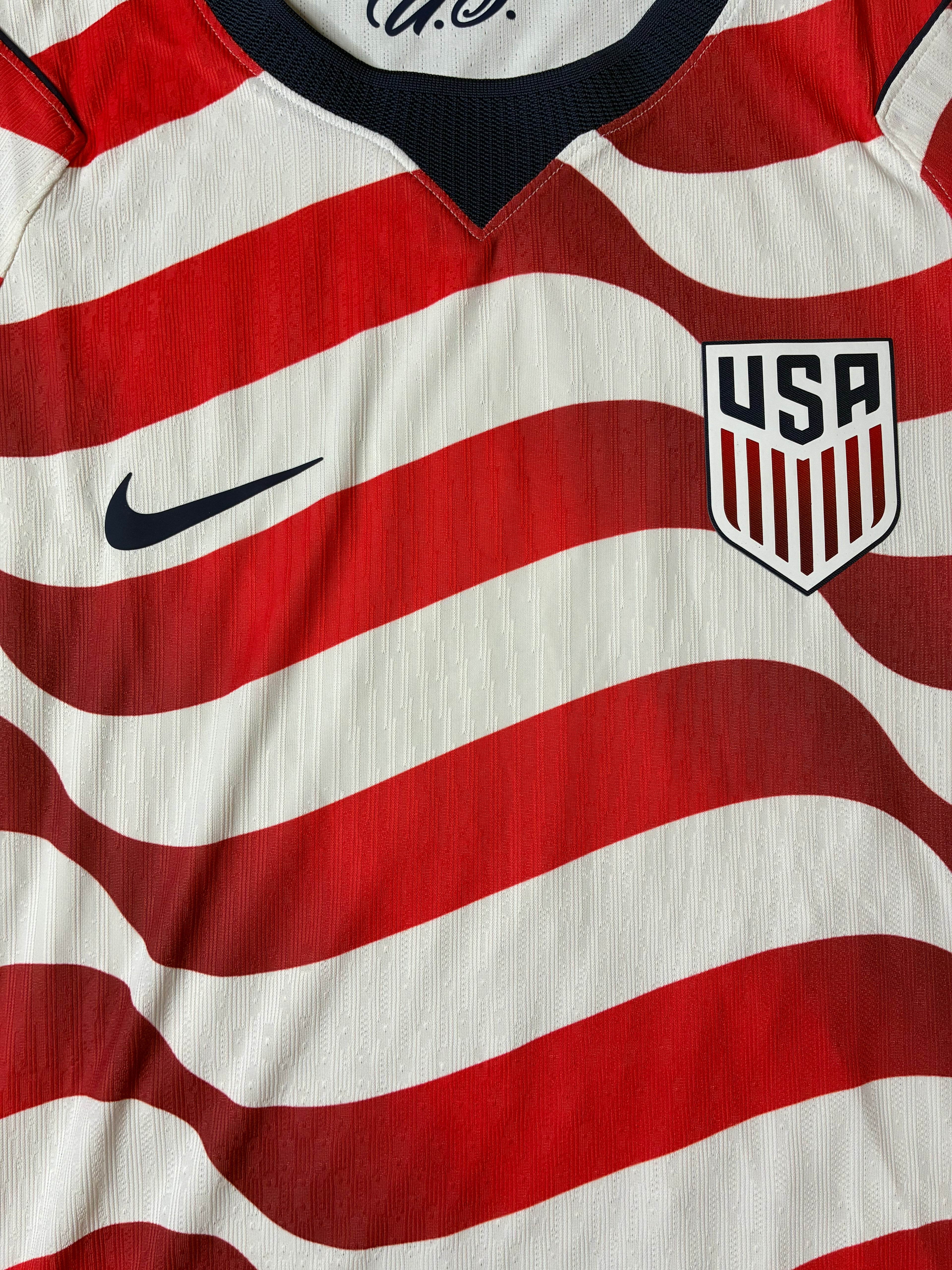 Nike USA 2026 Home Player Version Size Small