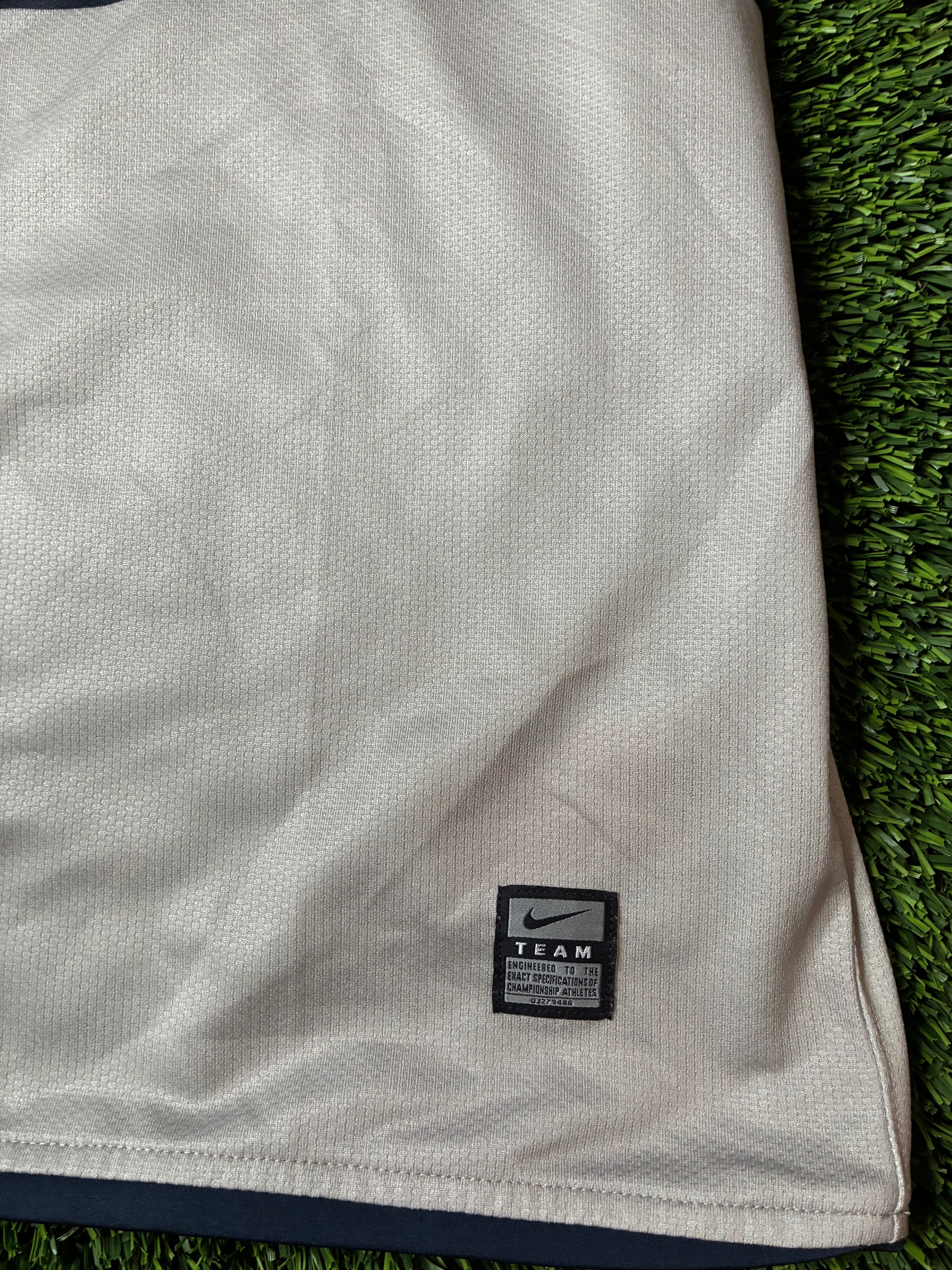Nike PSG 08/09 Away Jersey Size Men’s Medium