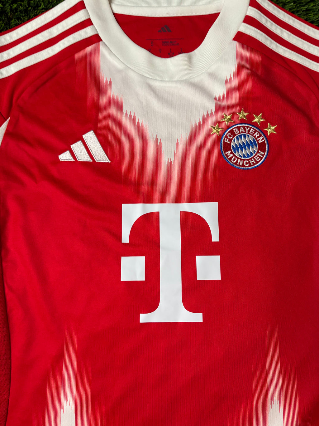 Adidas Bayern Munich 25/26 Home Jersey