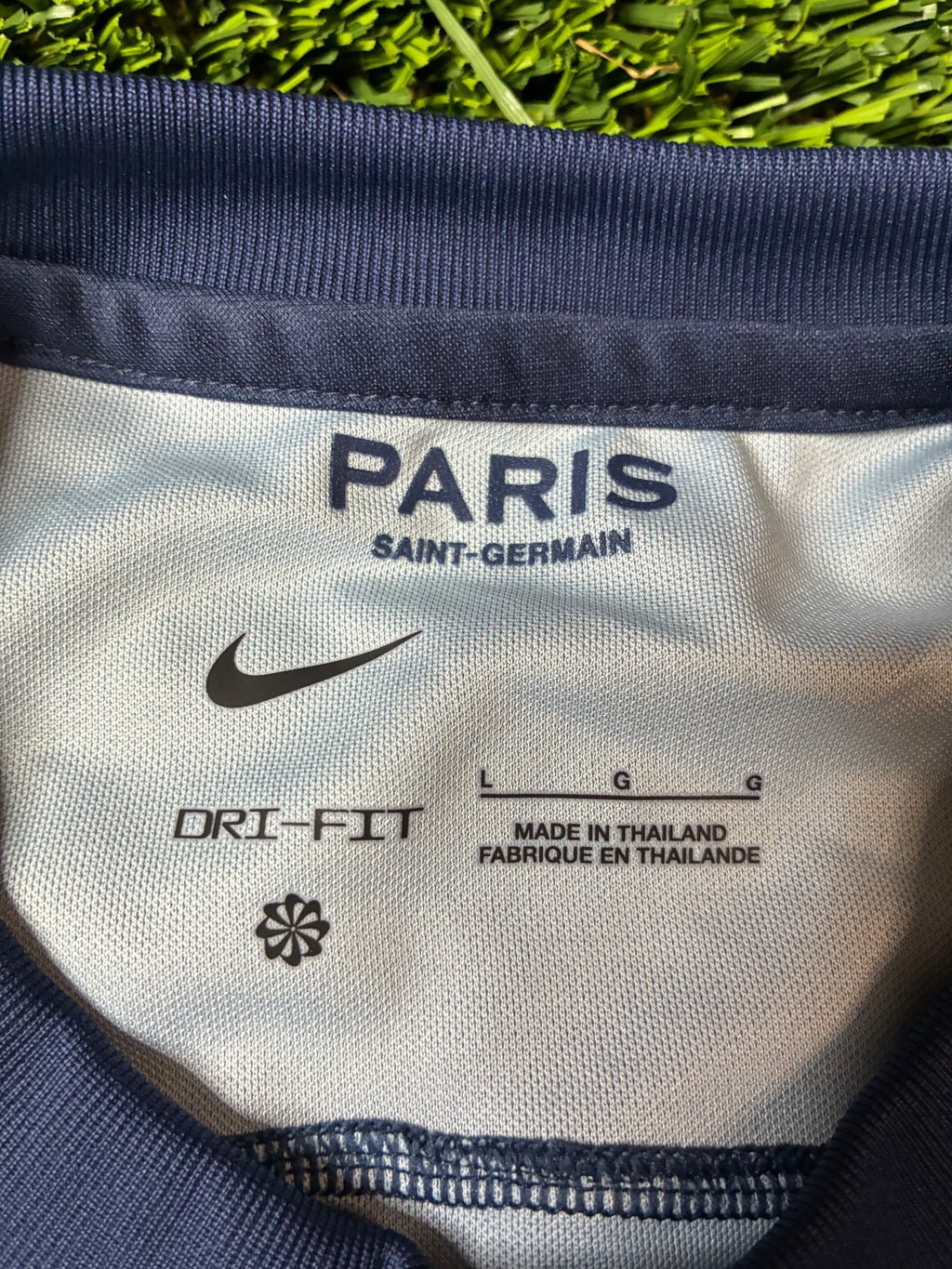 Nike Mbappe #7 PSG 22/23 Home Size Large