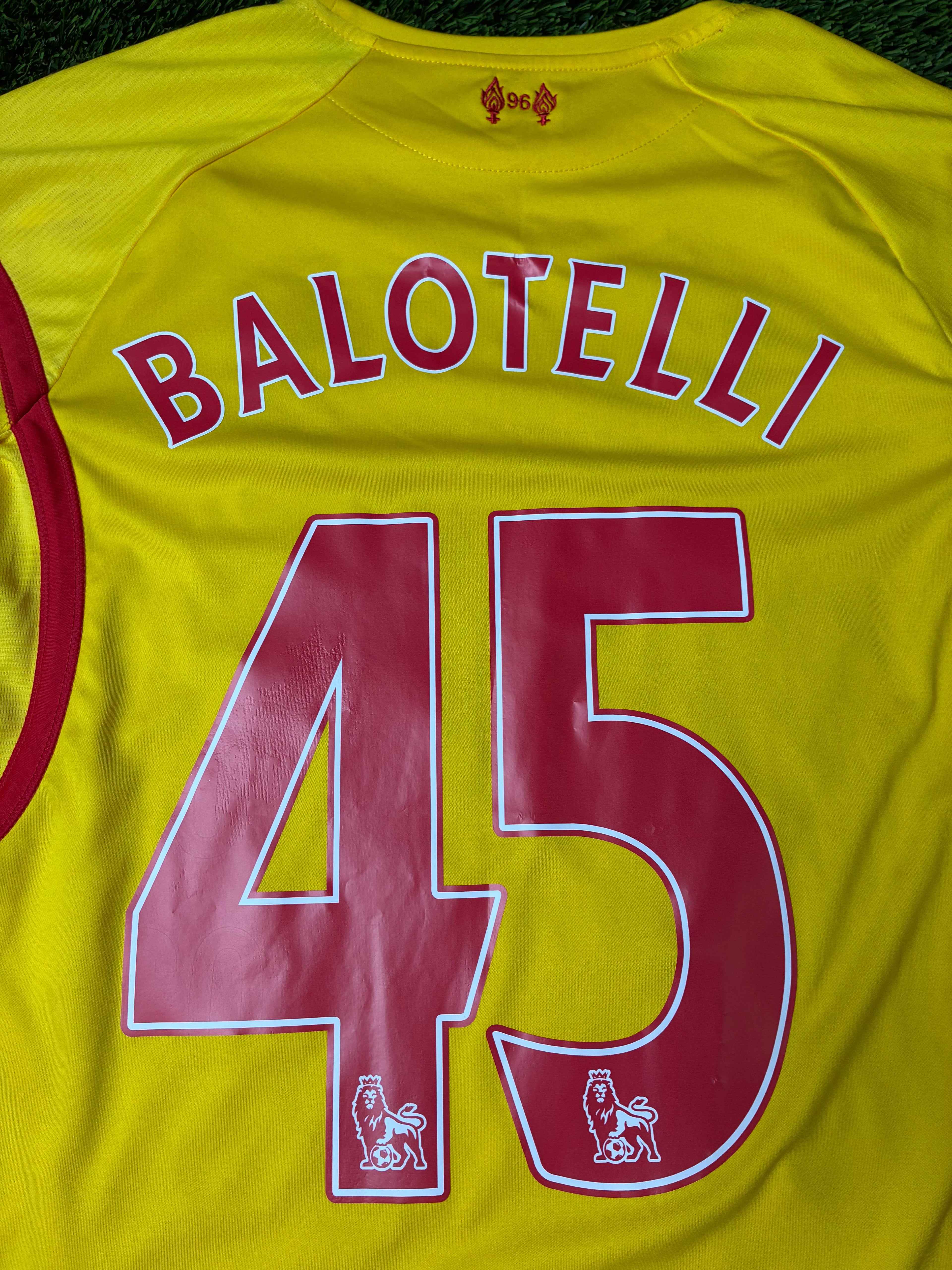 Warrior Balotelli #45 Liverpool 14/15 Away Jersey Size Men's Medium