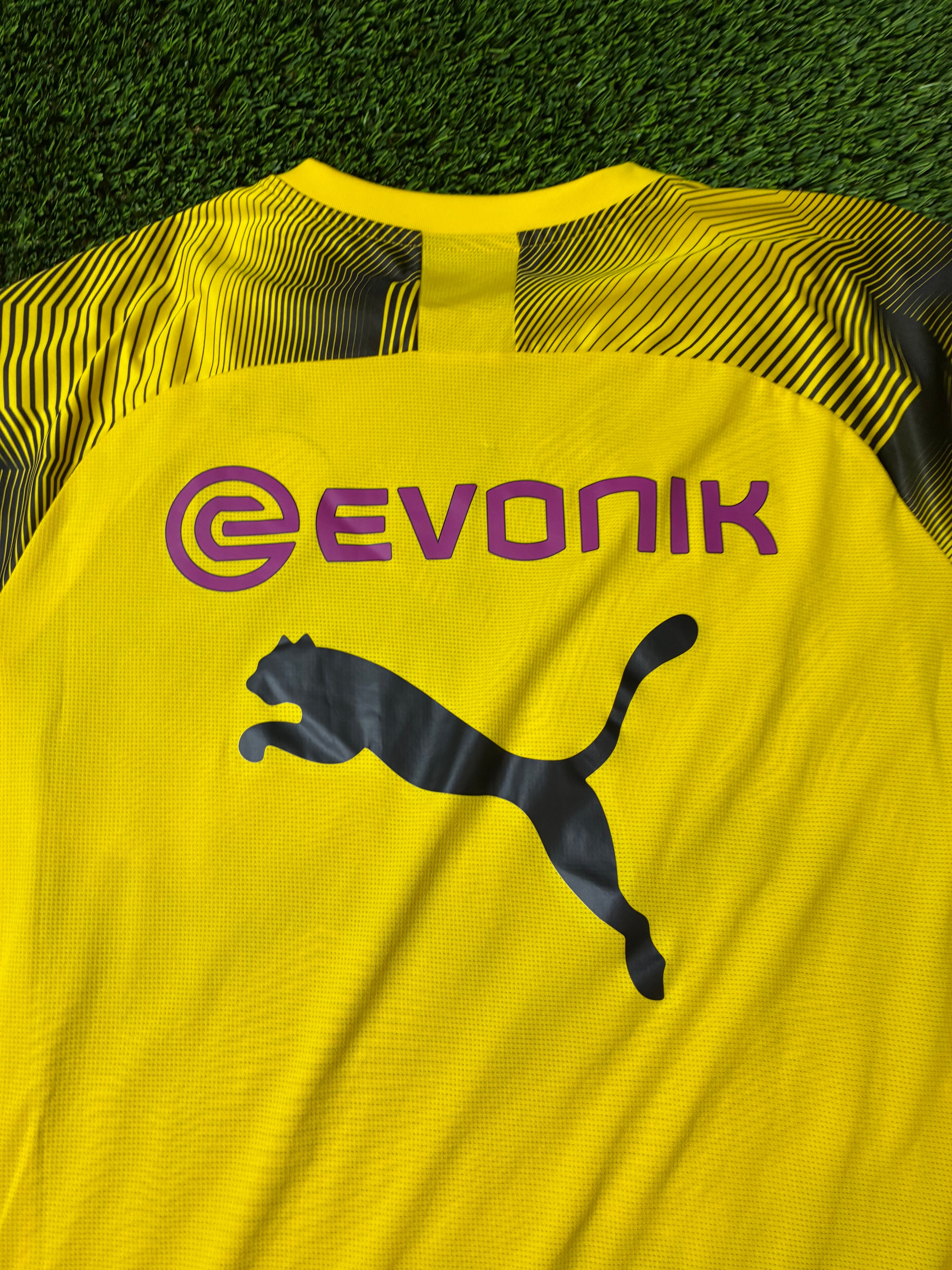 Puma Borussia Dortmund 18/19 Training Jersey Size Large
