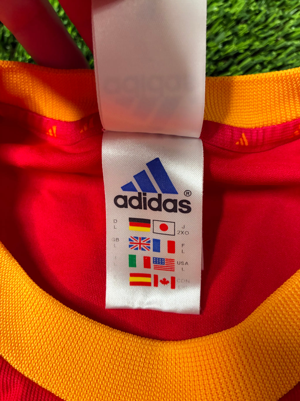 Adidas Spain 2002 World Cup Jersey Size Men's Large