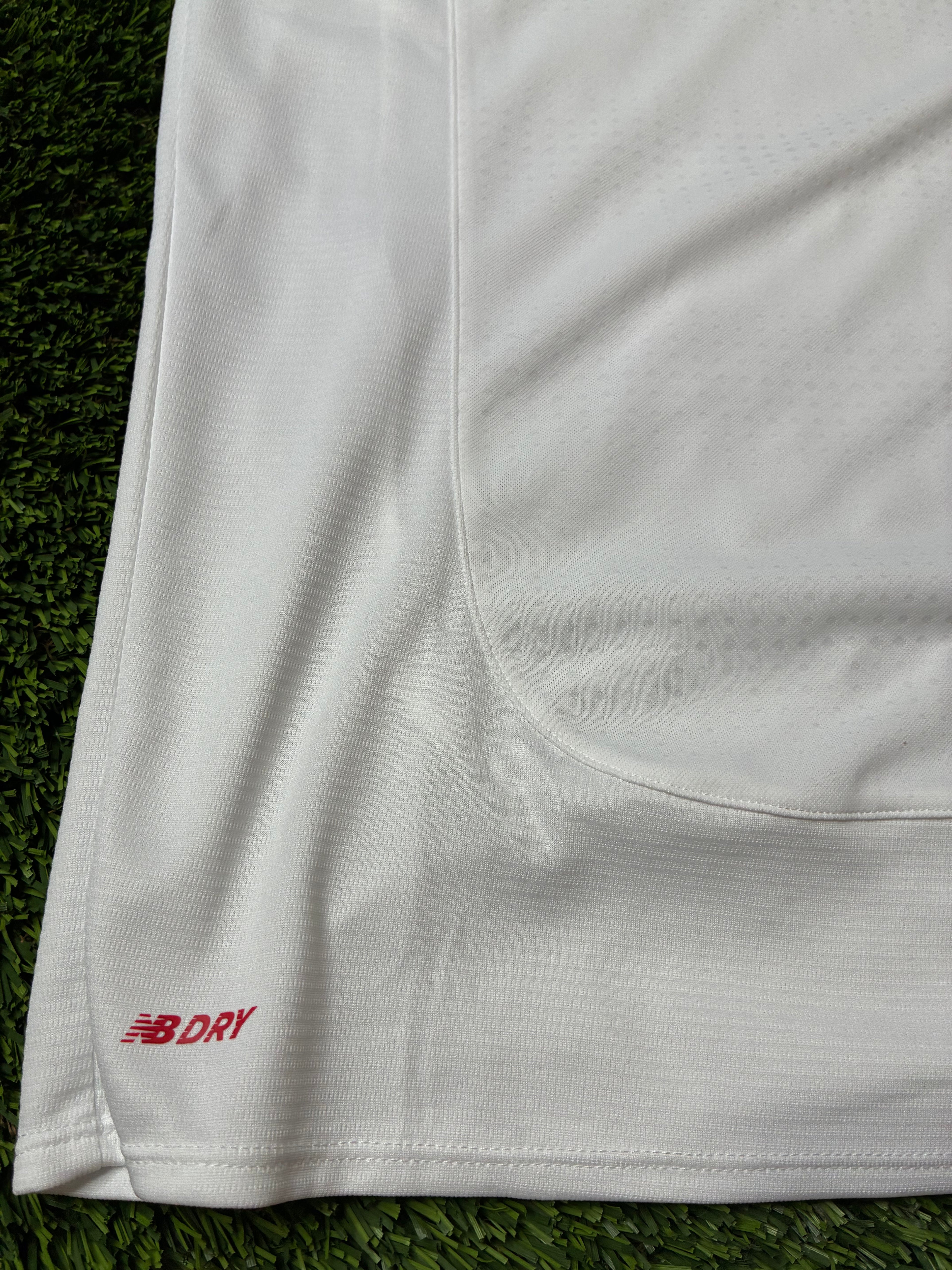 New Balance Liverpool 15/16 Away Jersey Size Men's Medium