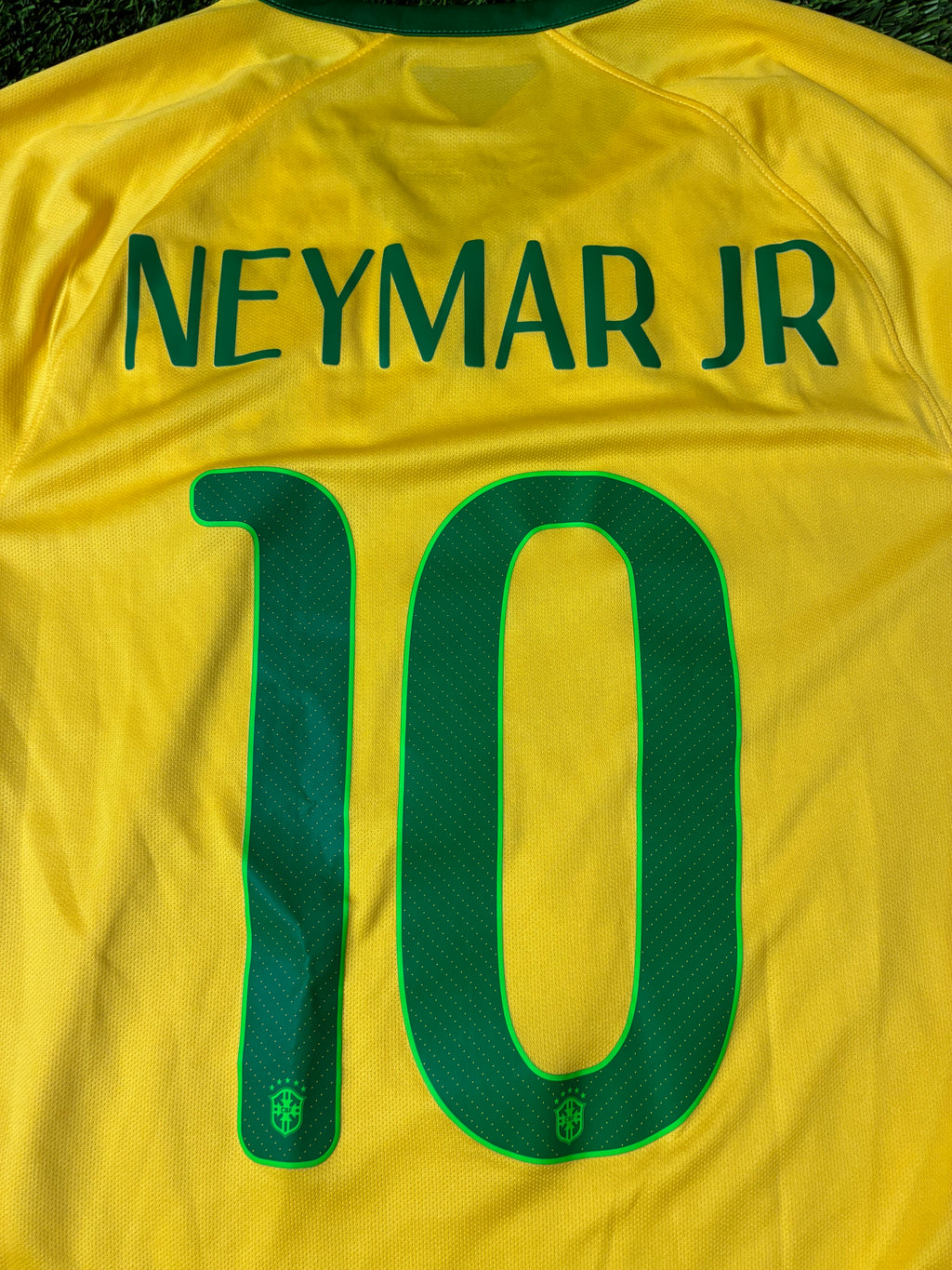 Nike Neymar #10 Brazil 2014 World Cup Home Jersey Size Men’s Small