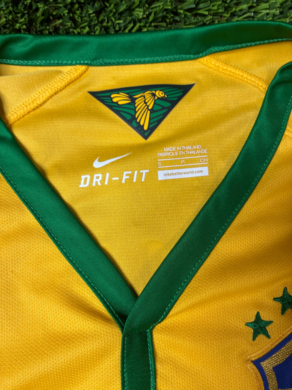 Nike Neymar #10 Brazil 2014 World Cup Home Jersey Size Men’s Small