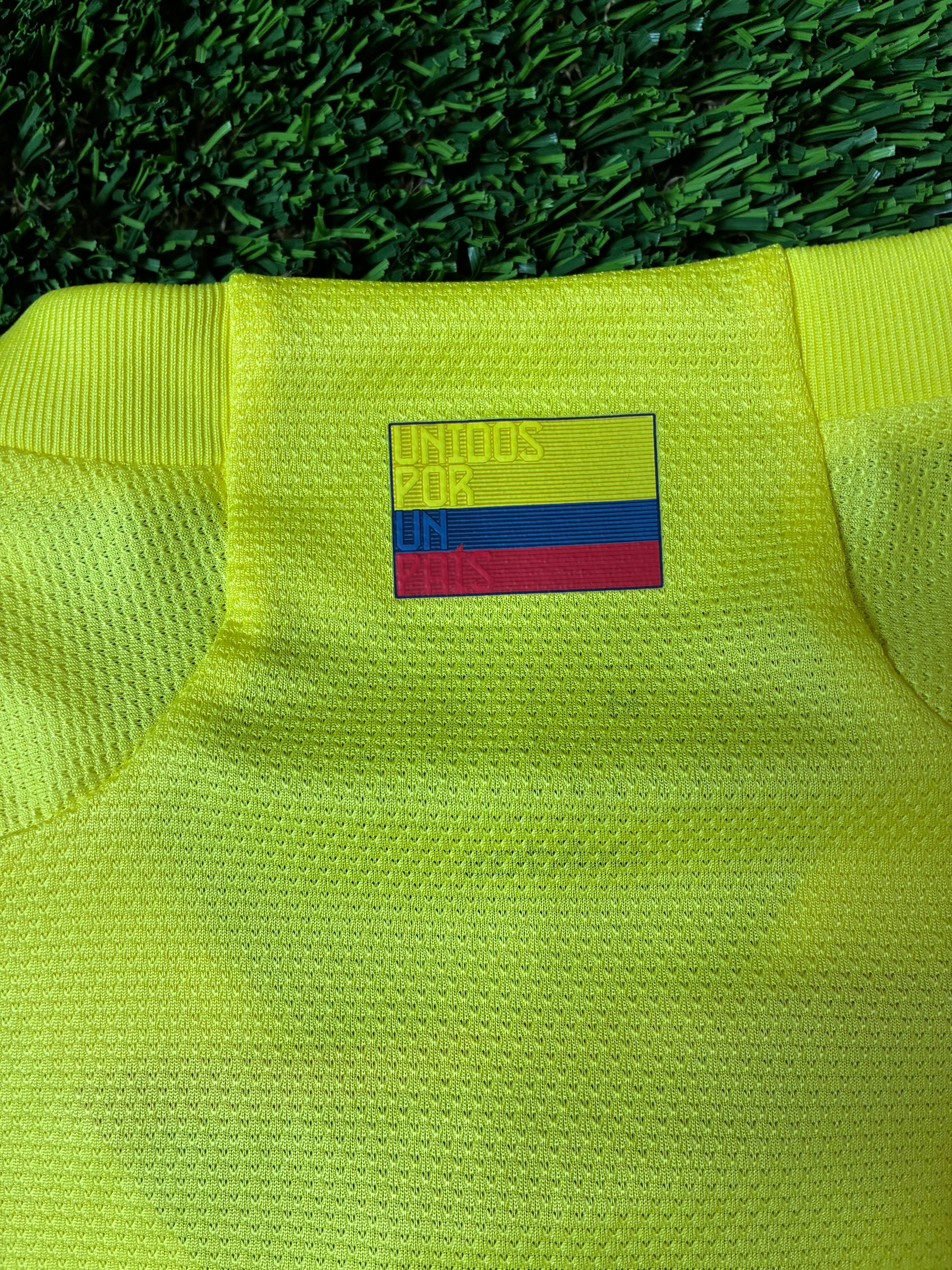 Adidas Colombia 22/23 Home Size Medium