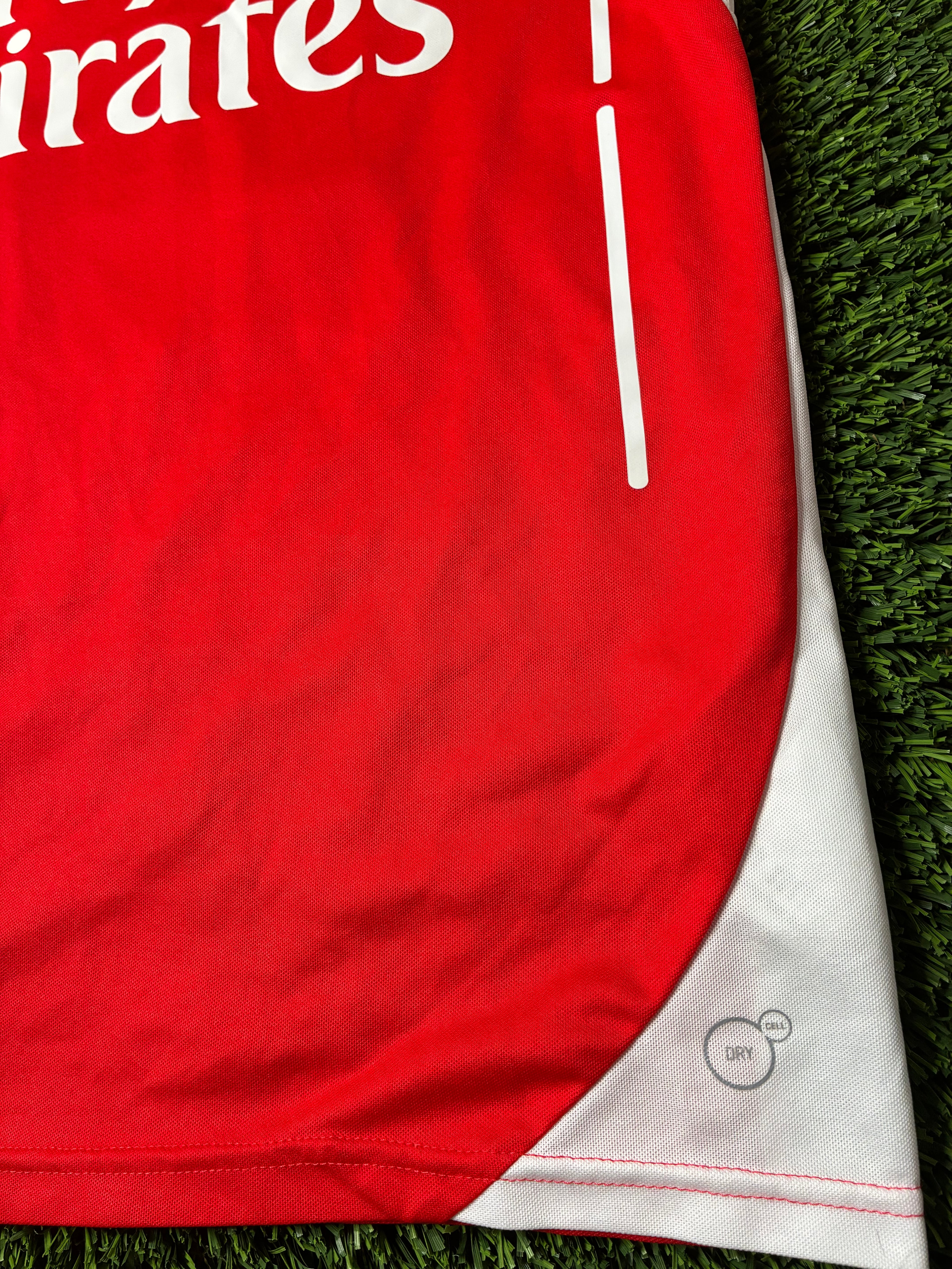 Puma Theo Walcott #14 Arsenal 14/15 Home Jersey Size Men's Medium