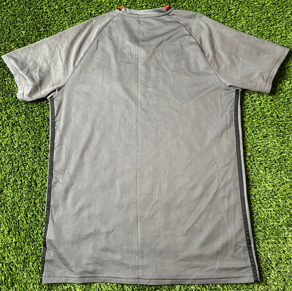 Jersey back view