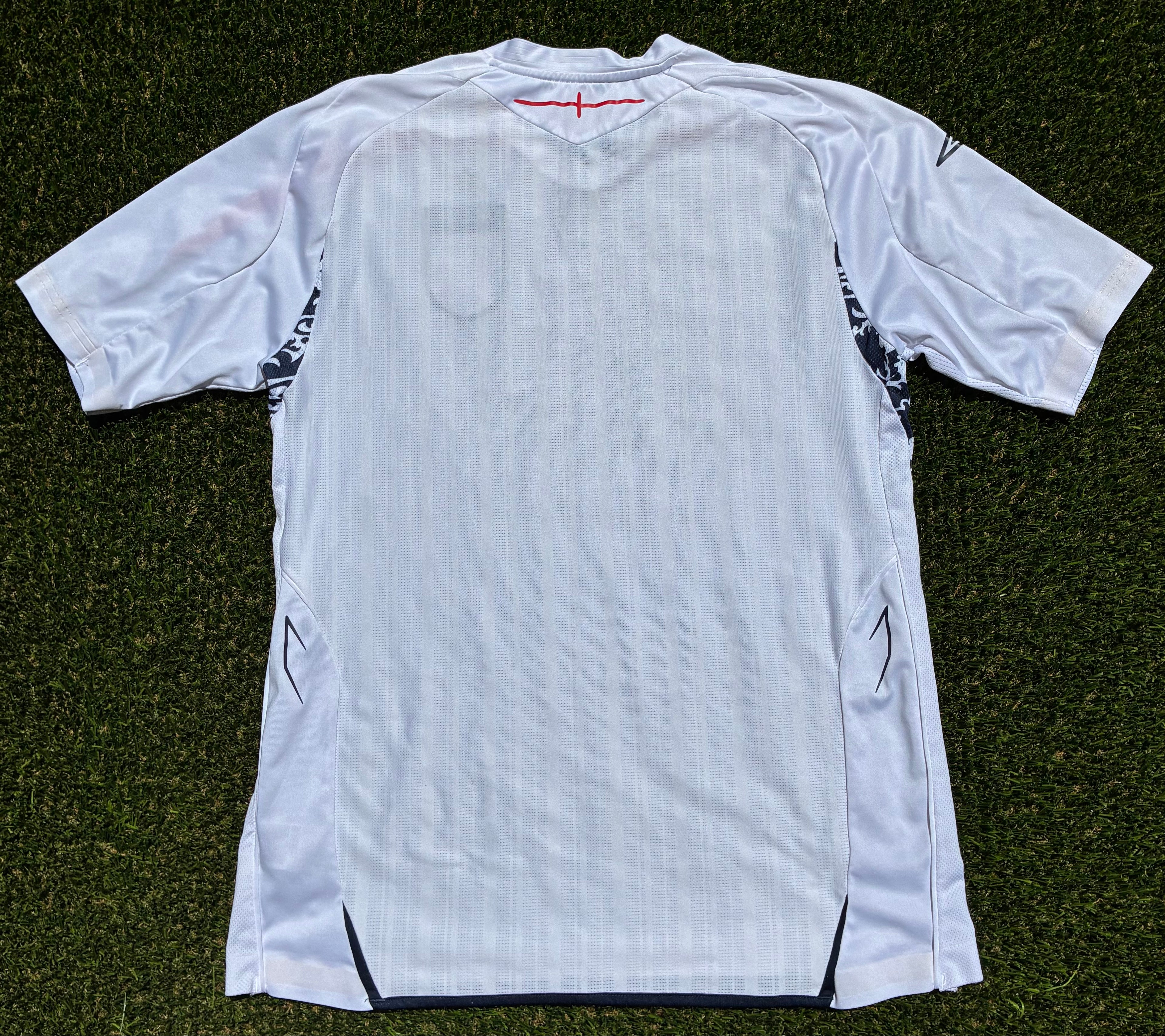 Umbro England 07/09 Home Jersey Size Men’s Large