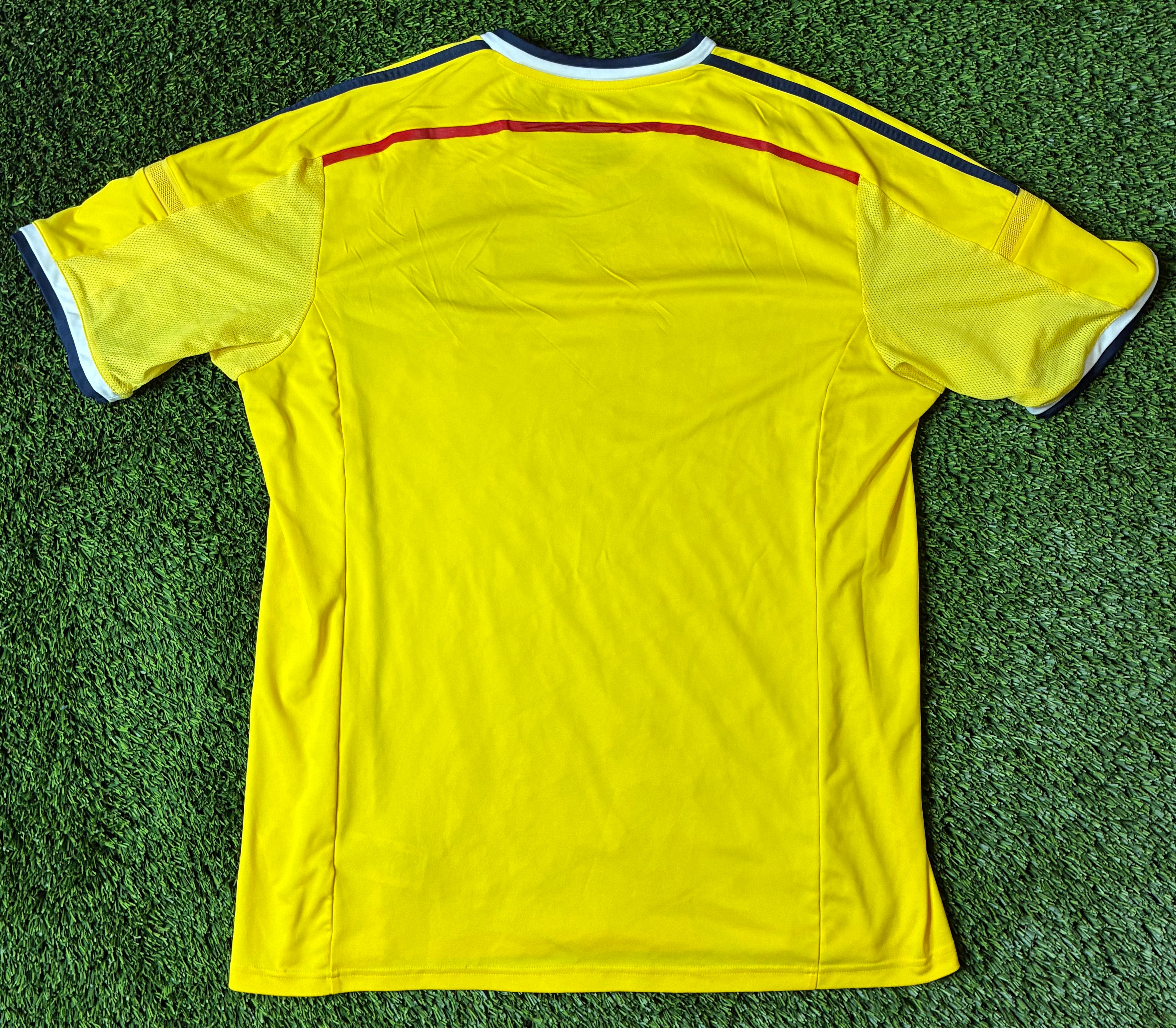 Adidas Colombia 2014 World Cup Jersey Size Men's XL