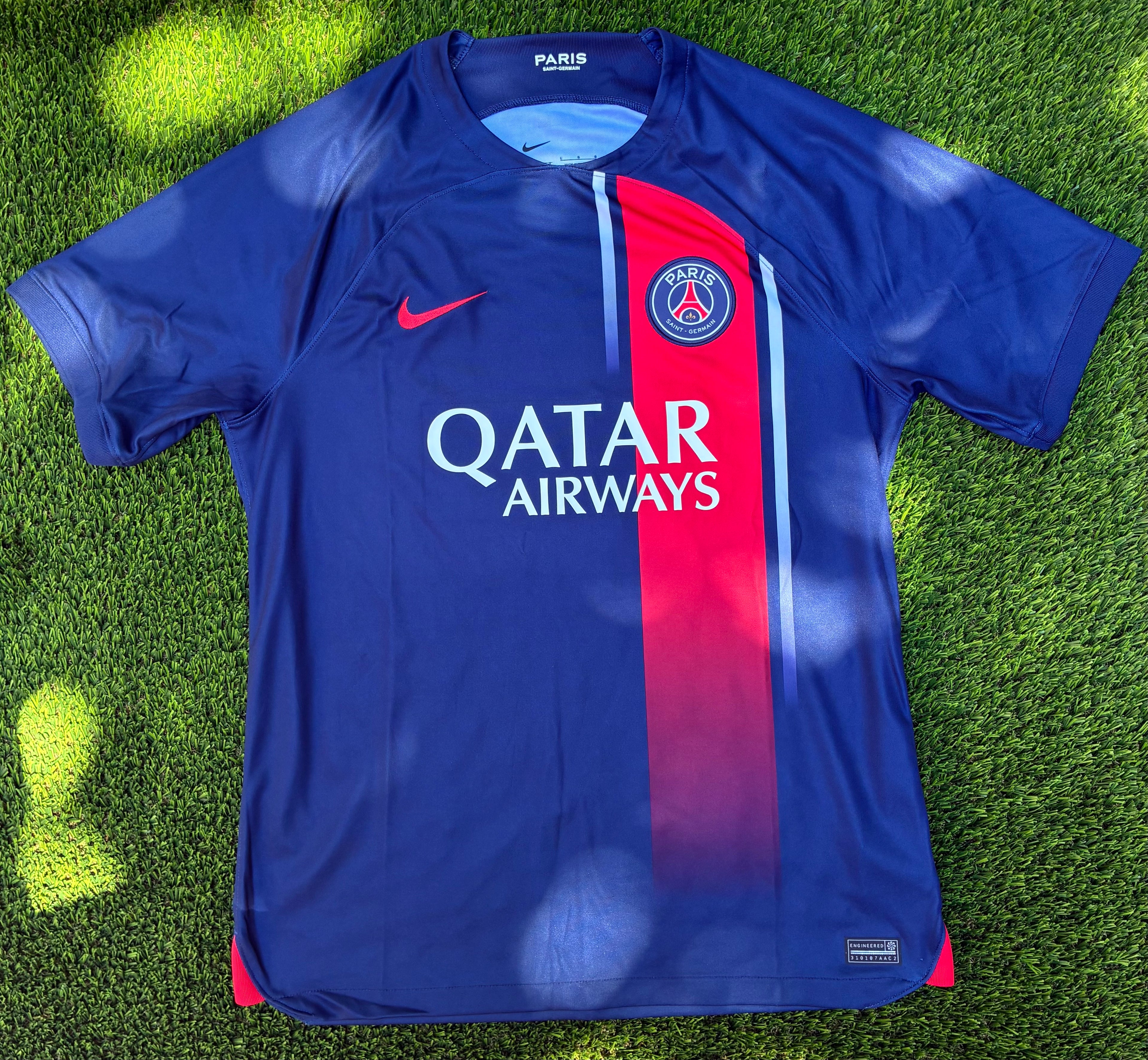 Nike PSG 23/24 Home Jersey Size Men's Large