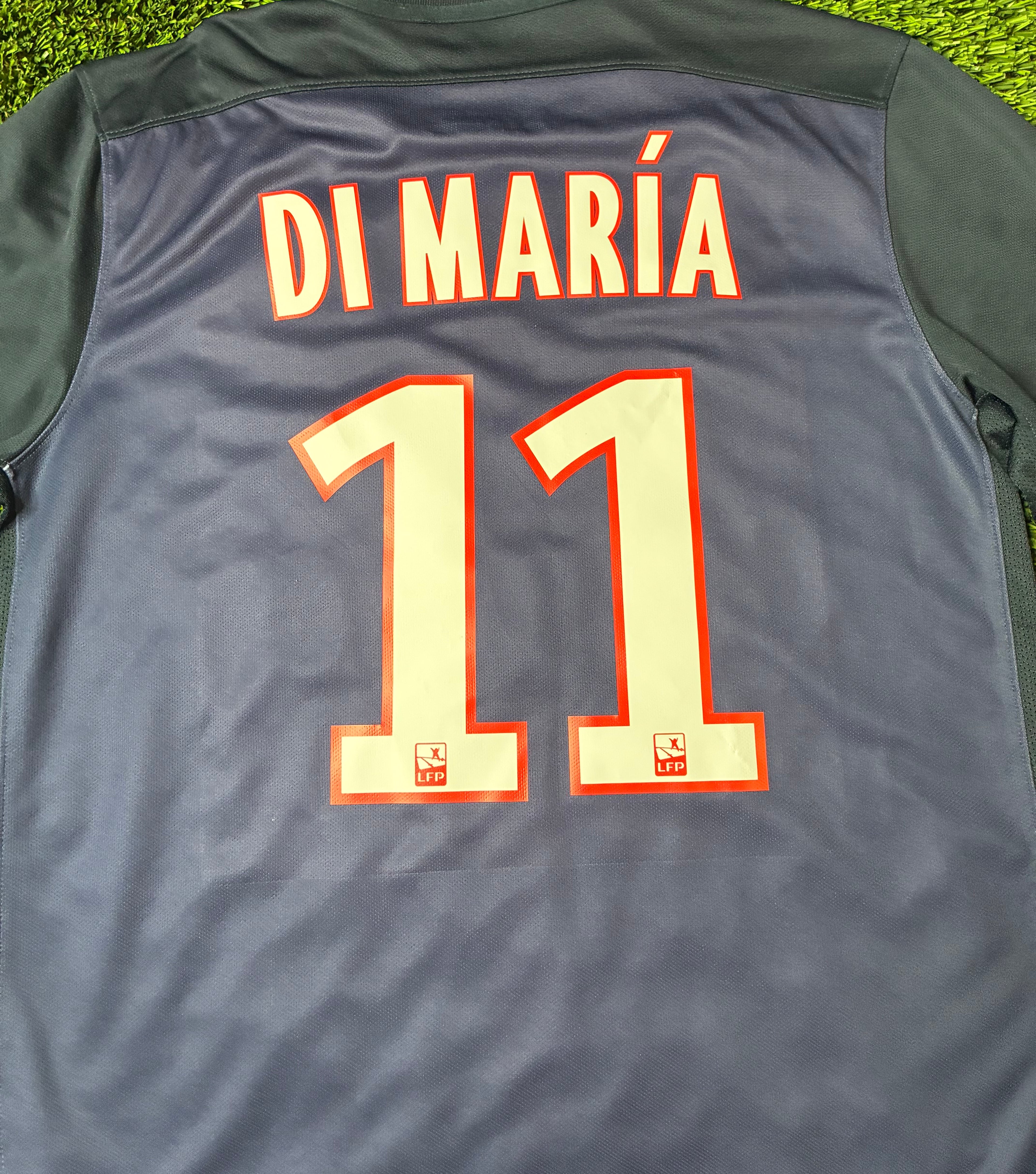 Nike Di Maria #11 PSG 15/16 Home Jersey Size Men's Medium