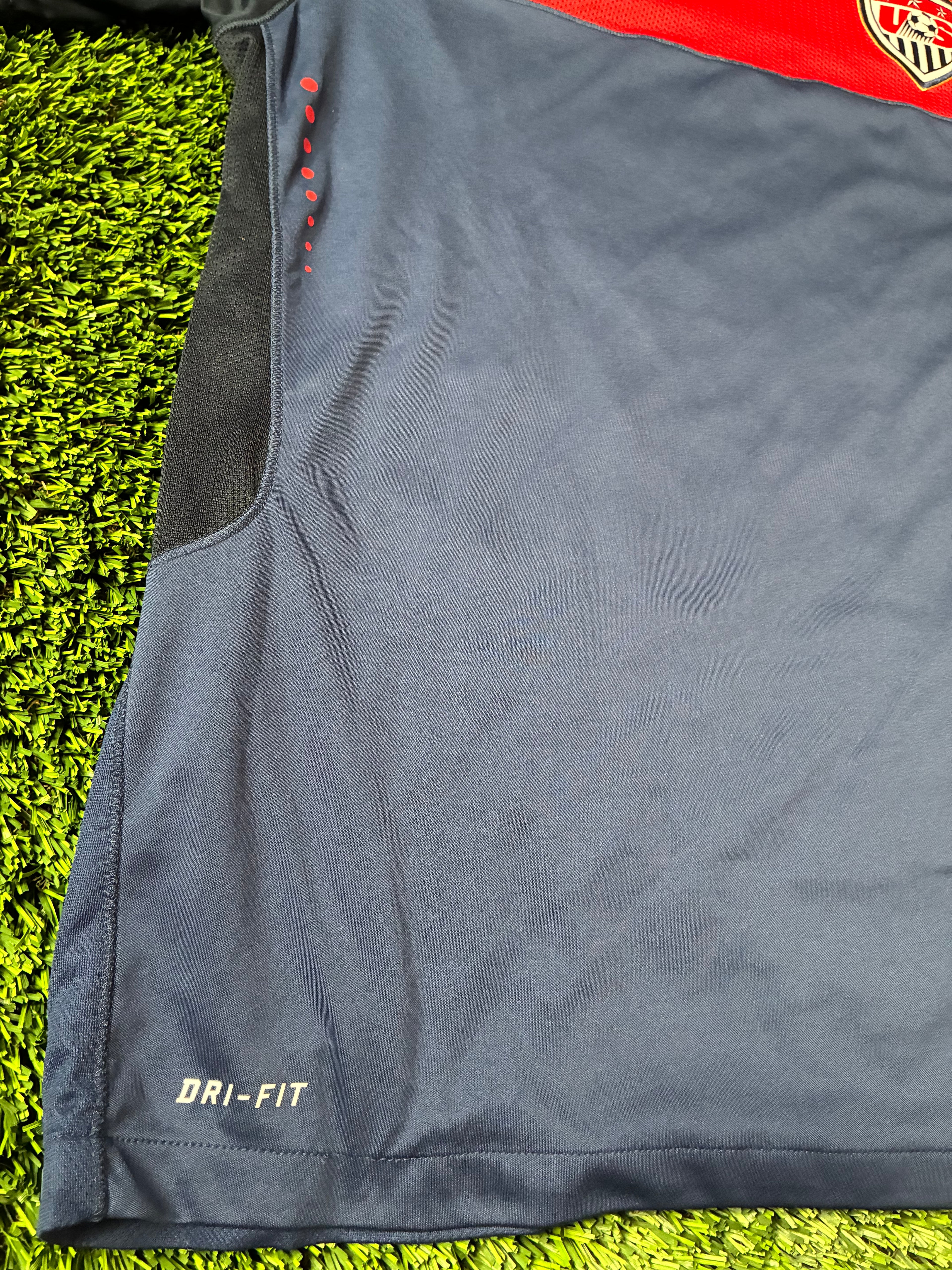 Nike USA 12/13 Training Jersey Size Men’s Large