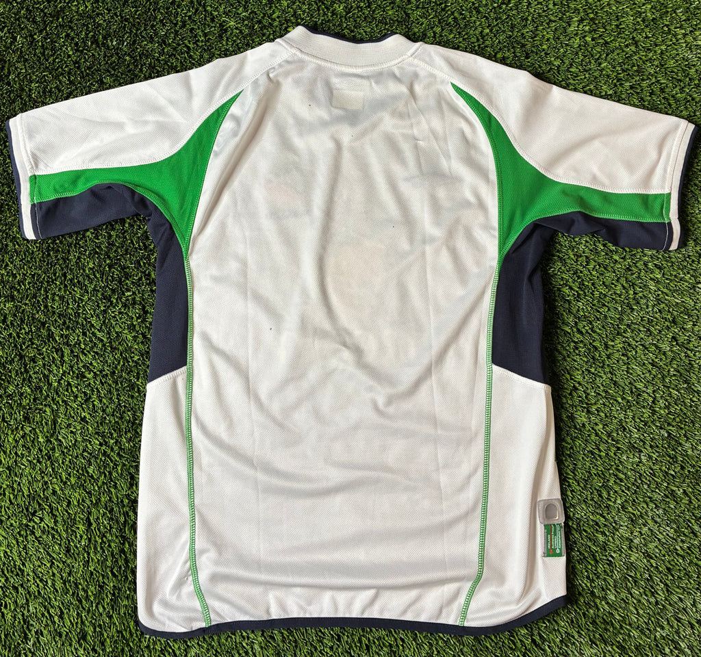 Umbro Ireland 03/04 Away Size Medium