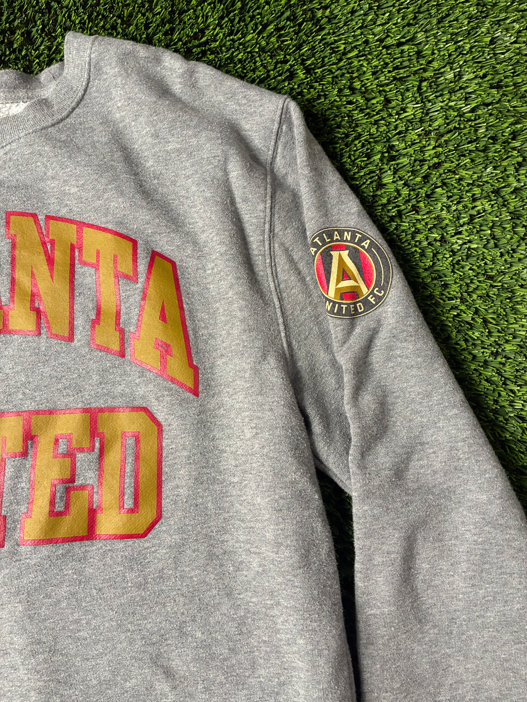 Mitchell & Ness Atlanta United Pullover Sweater Size Men's XL