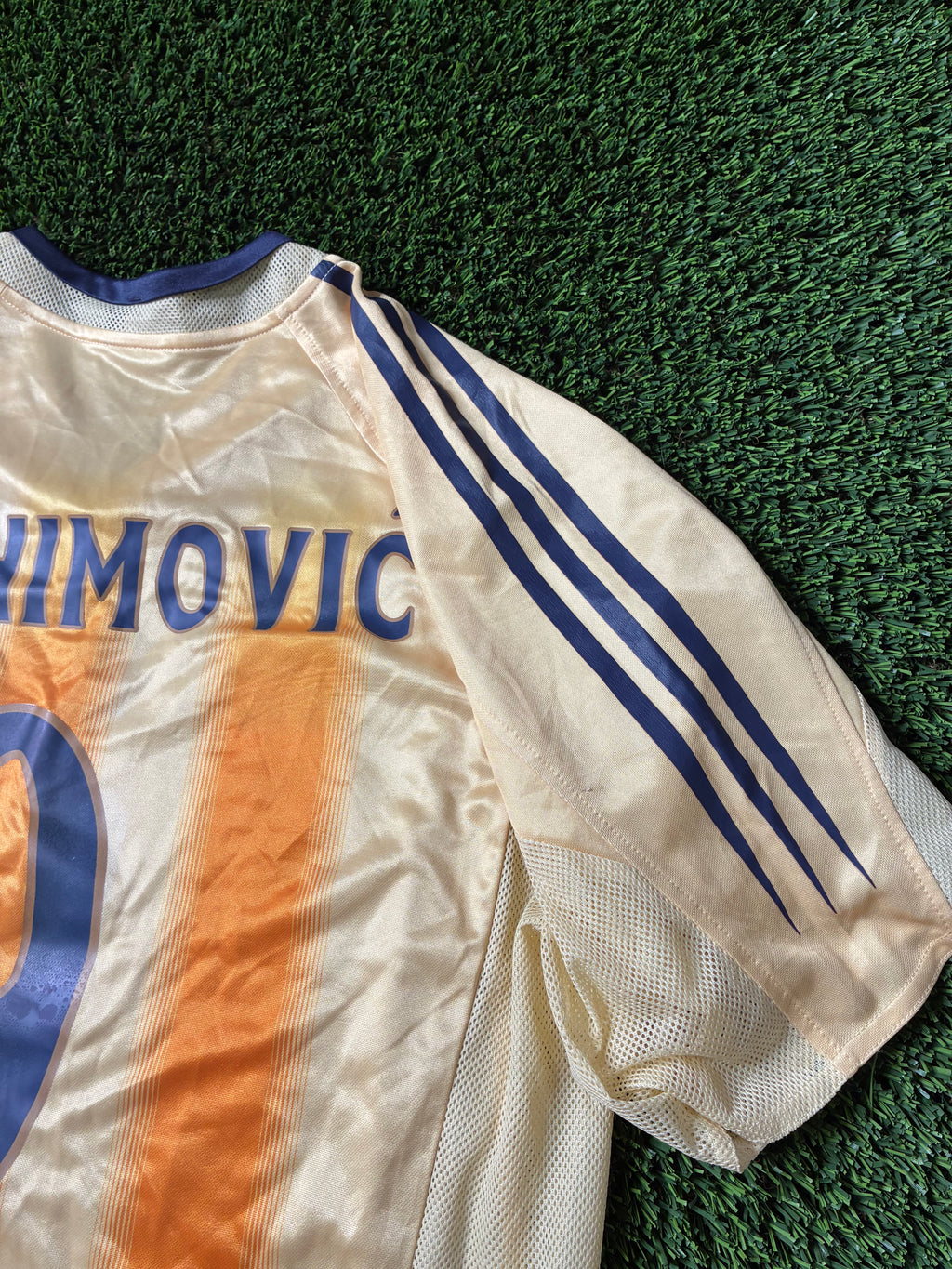 Adidas Zlatan Ibrahimovic Ajax 04/05 Away Jersey Size Men's Medium