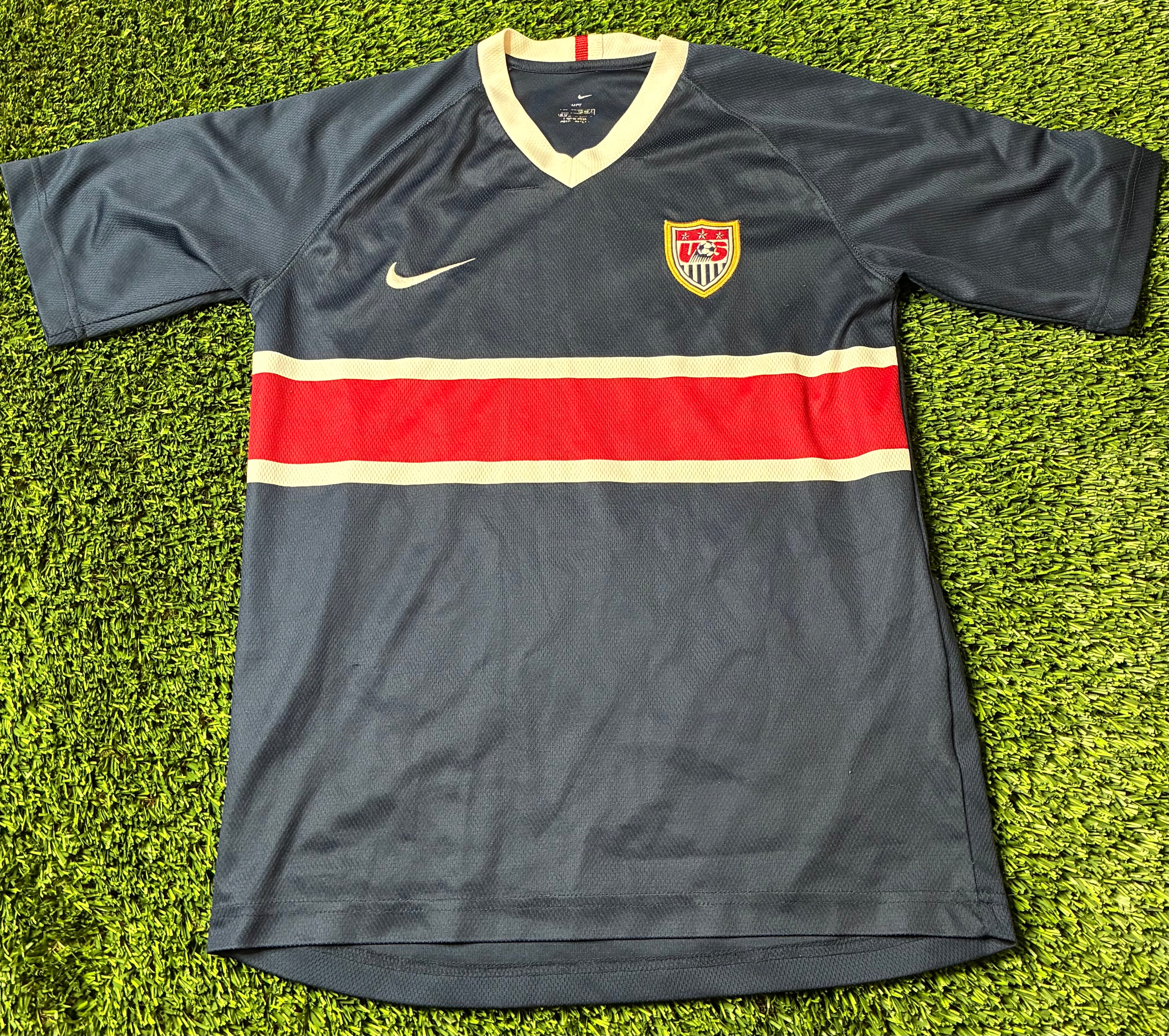 Nike USA 2006 Home Jersey Size Youth Large