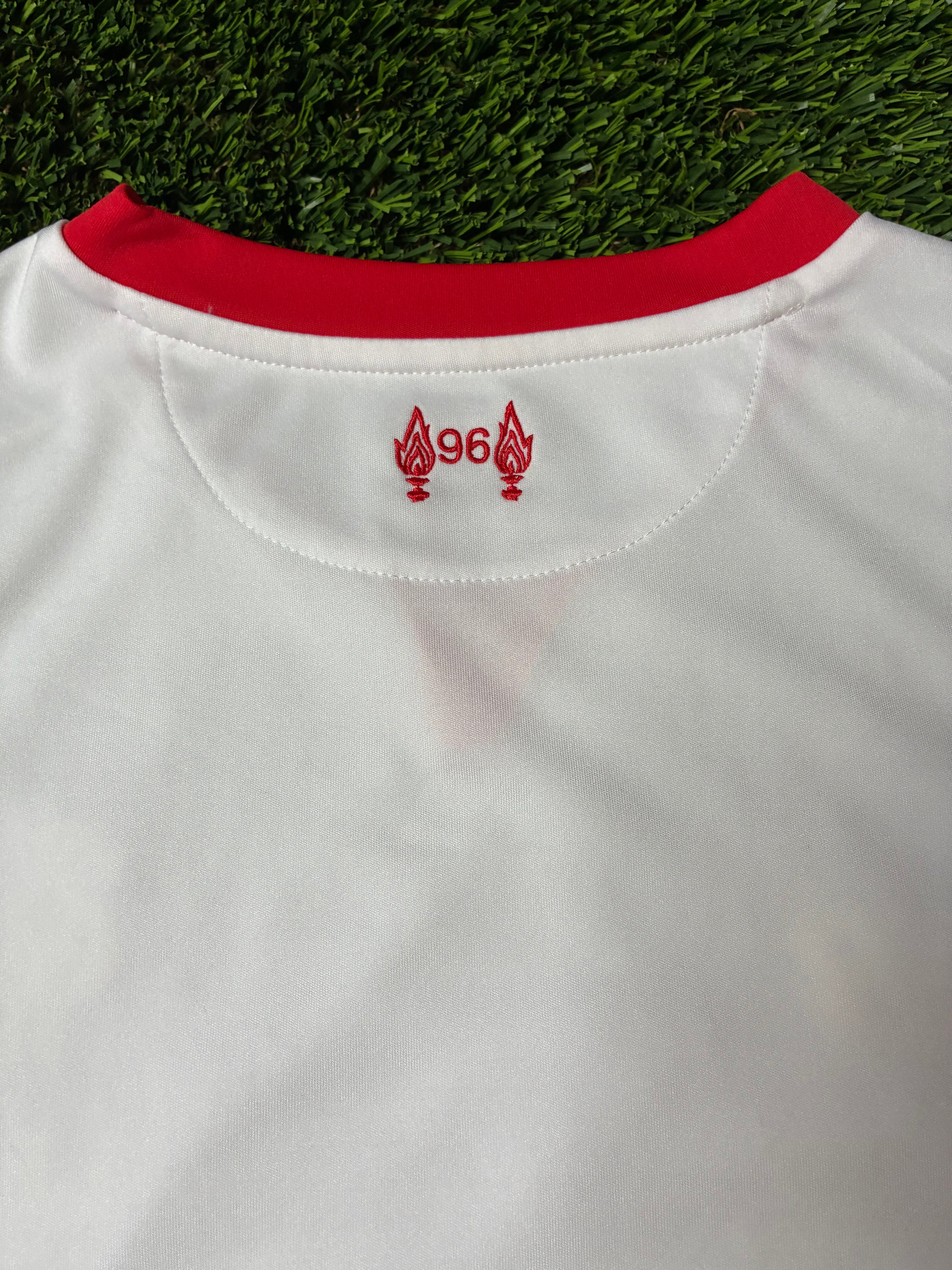 New Balance Liverpool 15/16 Away Jersey Size Men's Medium