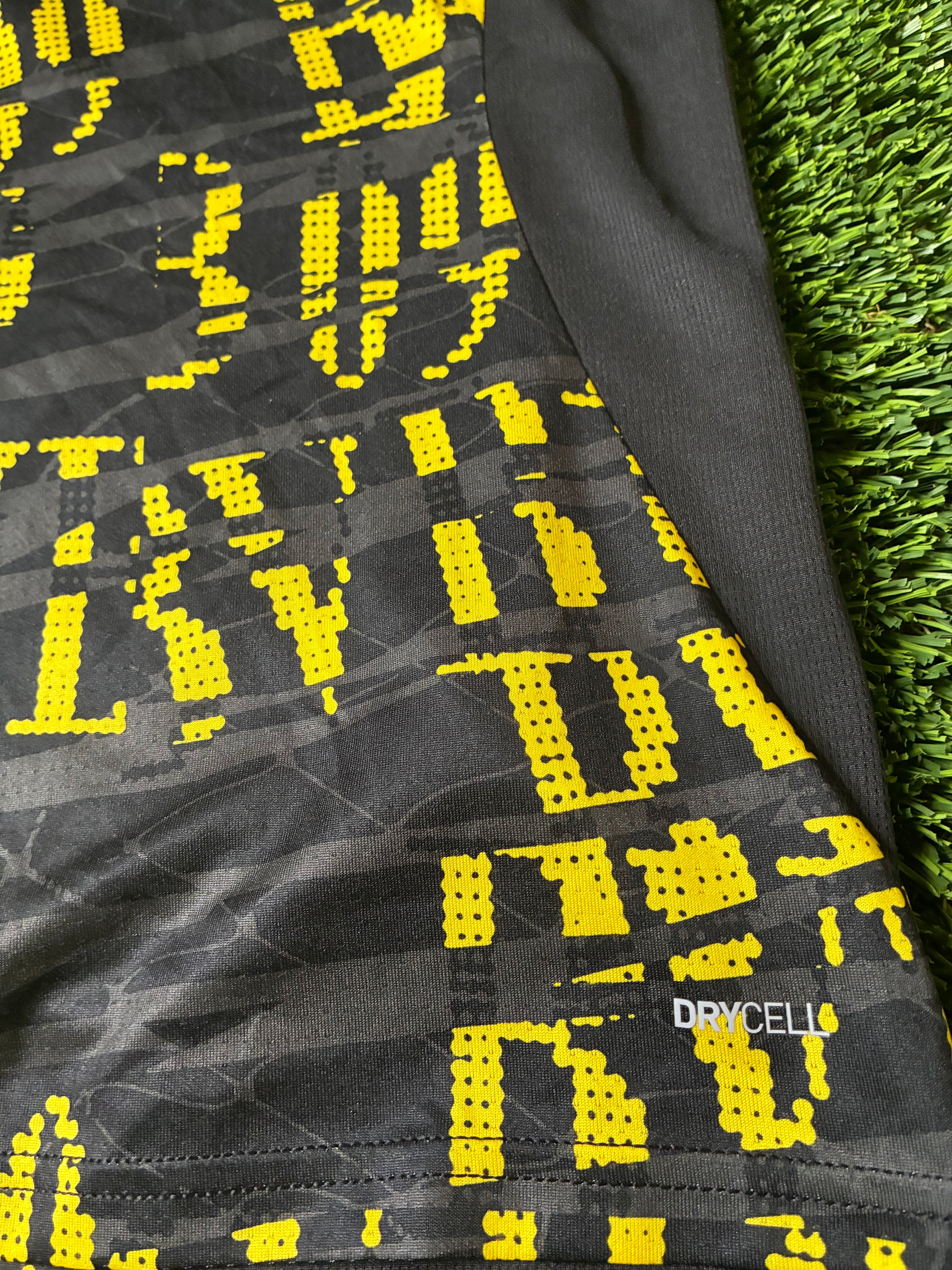 Puma Borussia Dortmund Fan Jersey Size Large