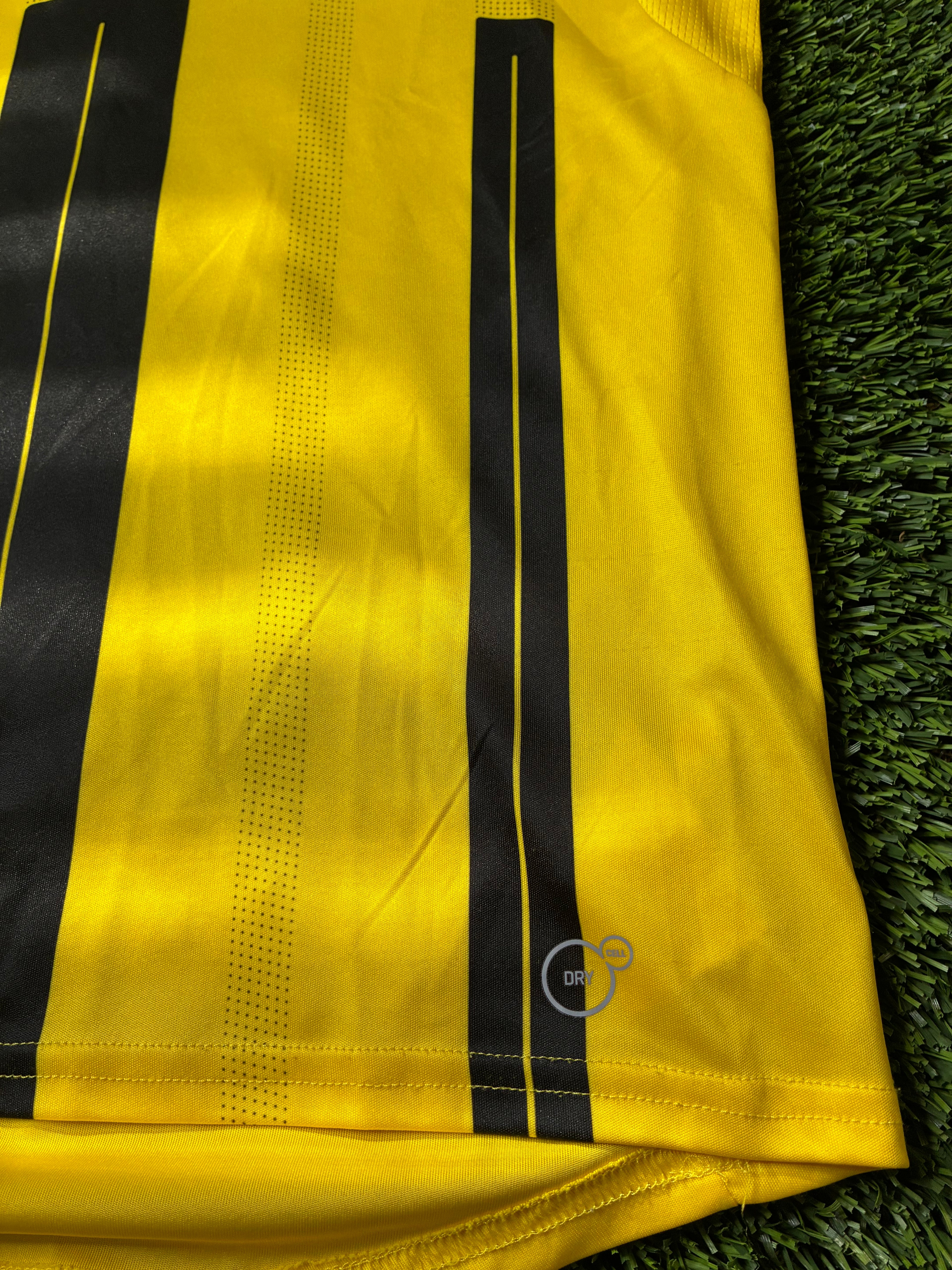 Puma Aubameyang #17 Borussia Dortmund 16/17 Home Size Small