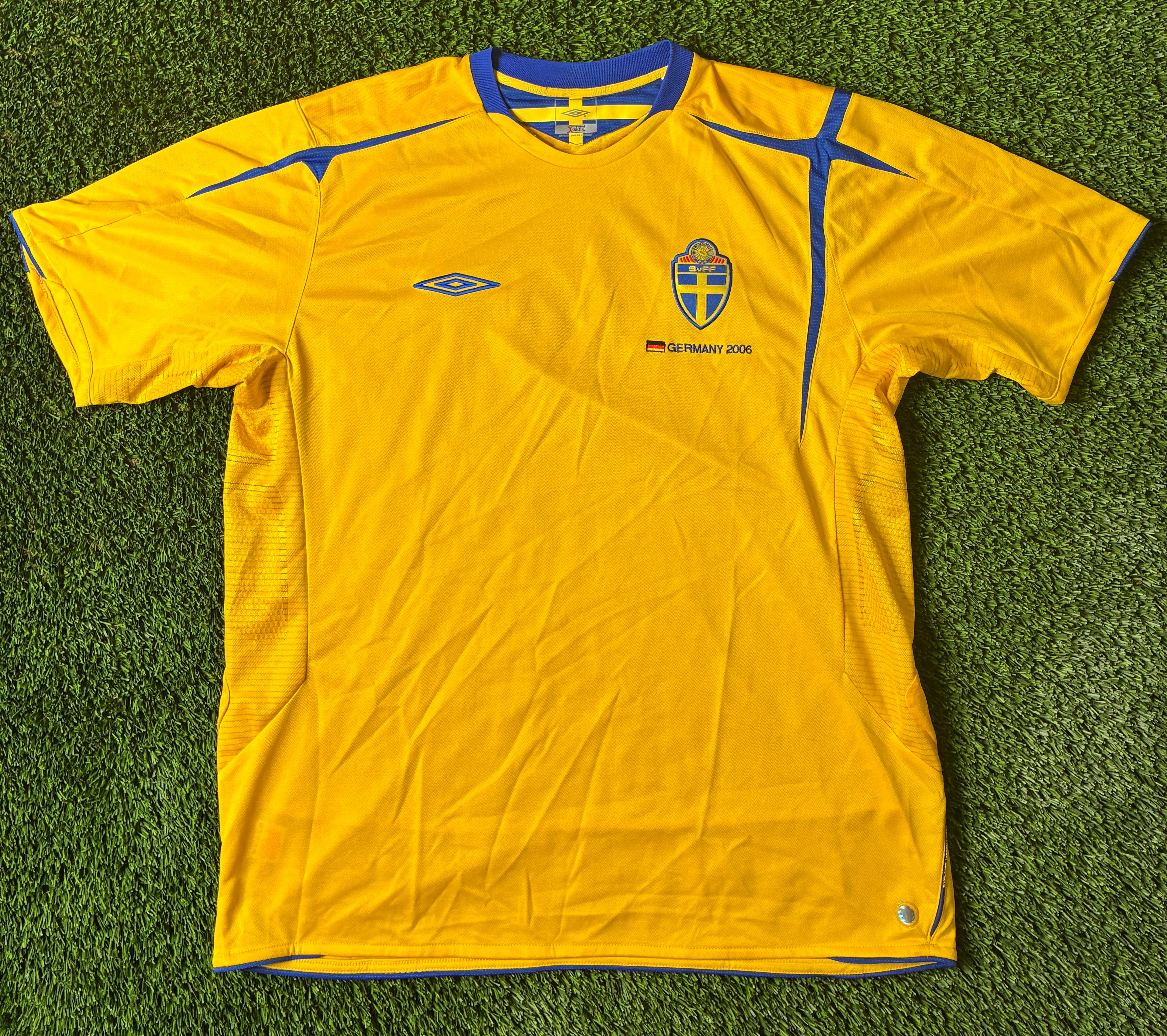 Umbro Sweden 2006 World Cup Home Jersey Size Men's 2XL