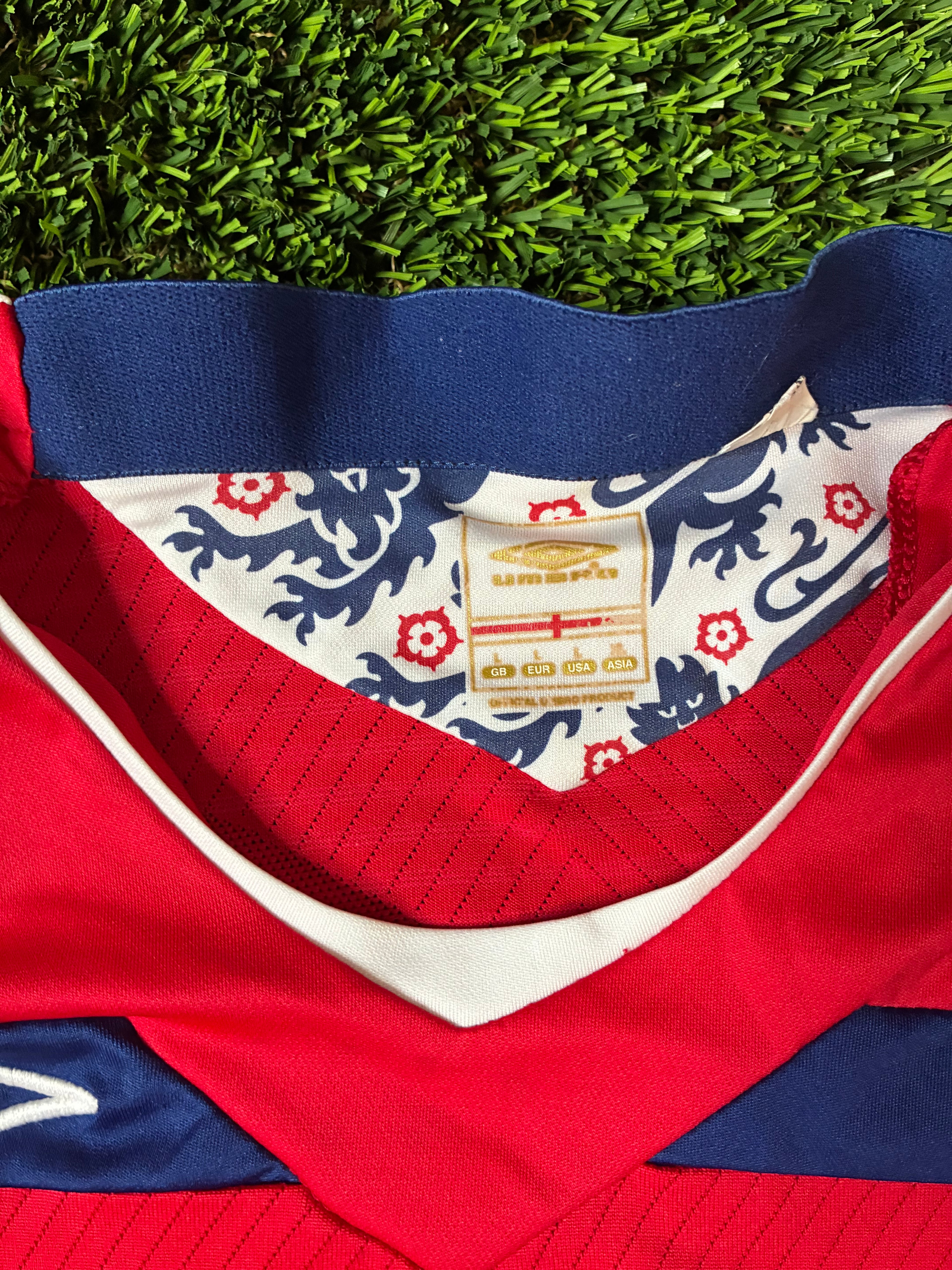 Umbro England 08/10 Away LS Size Large