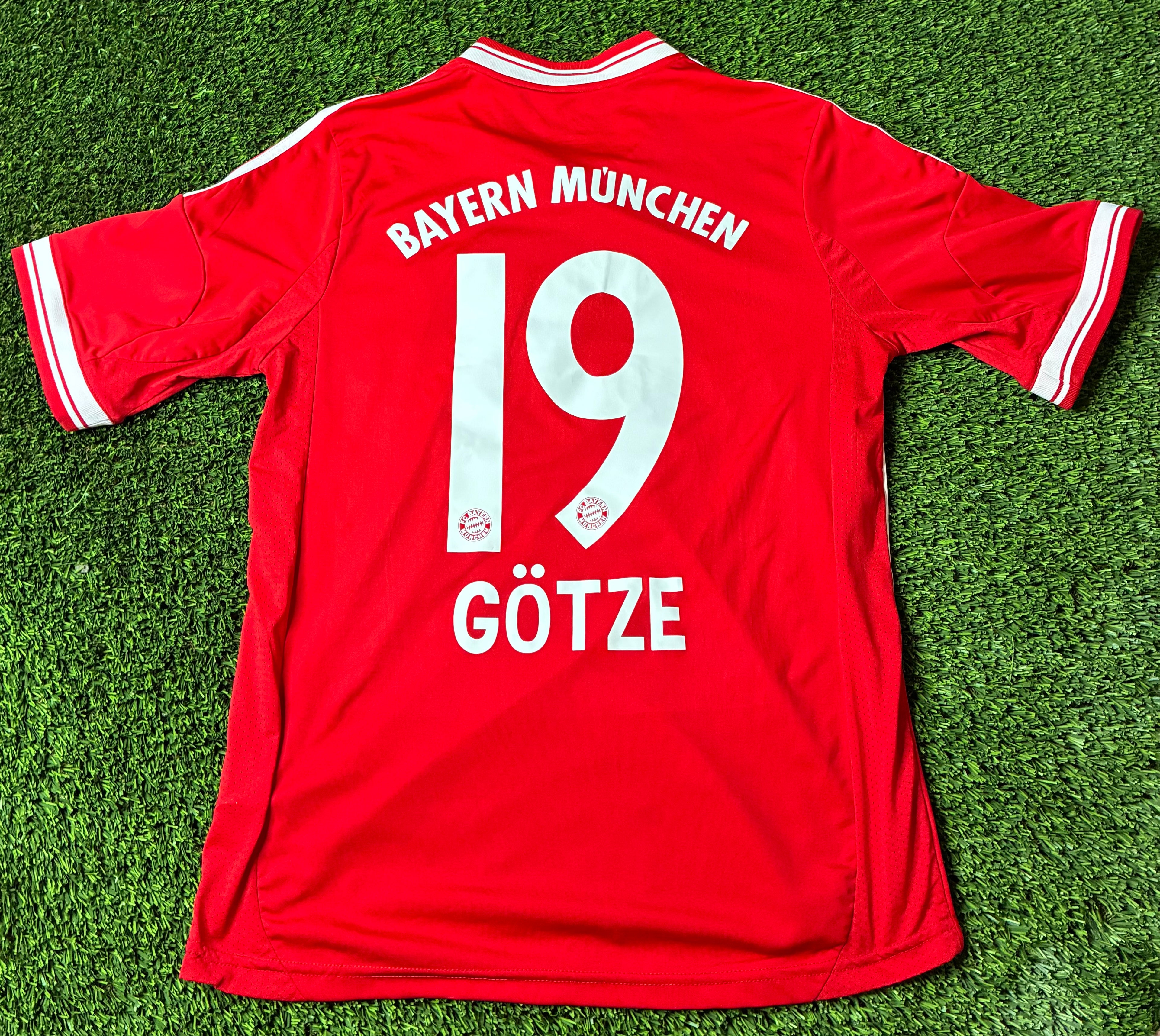 Adidas Gotze #19 Bayern Munich 13/14 Home Jersey Size Men’s Medium
