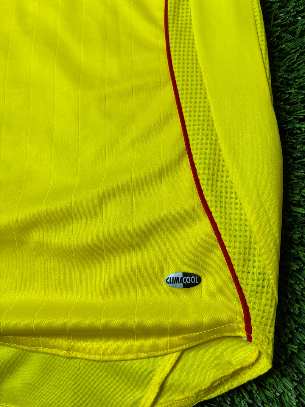 Adidas Liverpool 06/07 Away Jersey Size Men's Medium