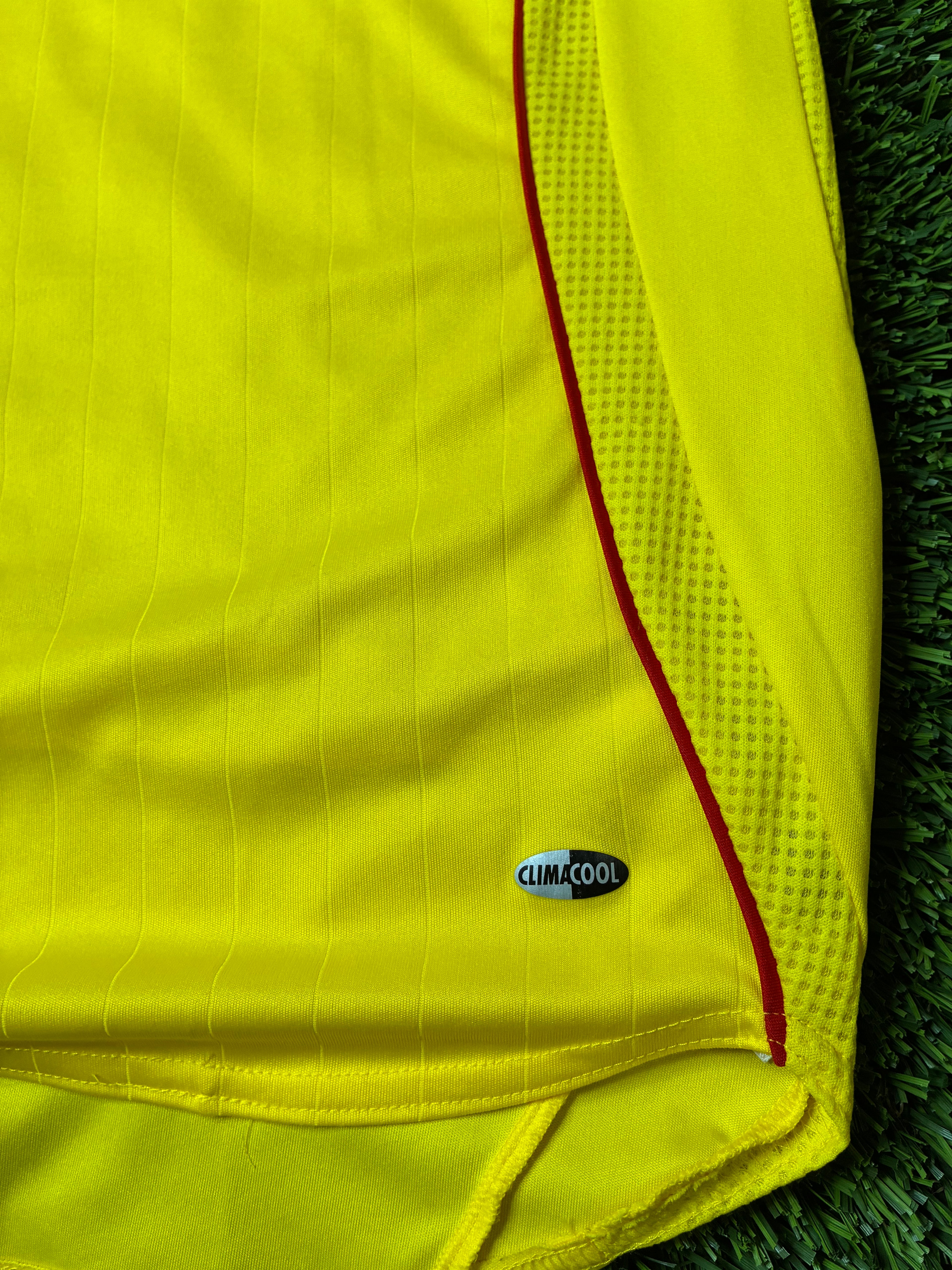 Adidas Liverpool 06/07 Away Jersey Size Men's Medium