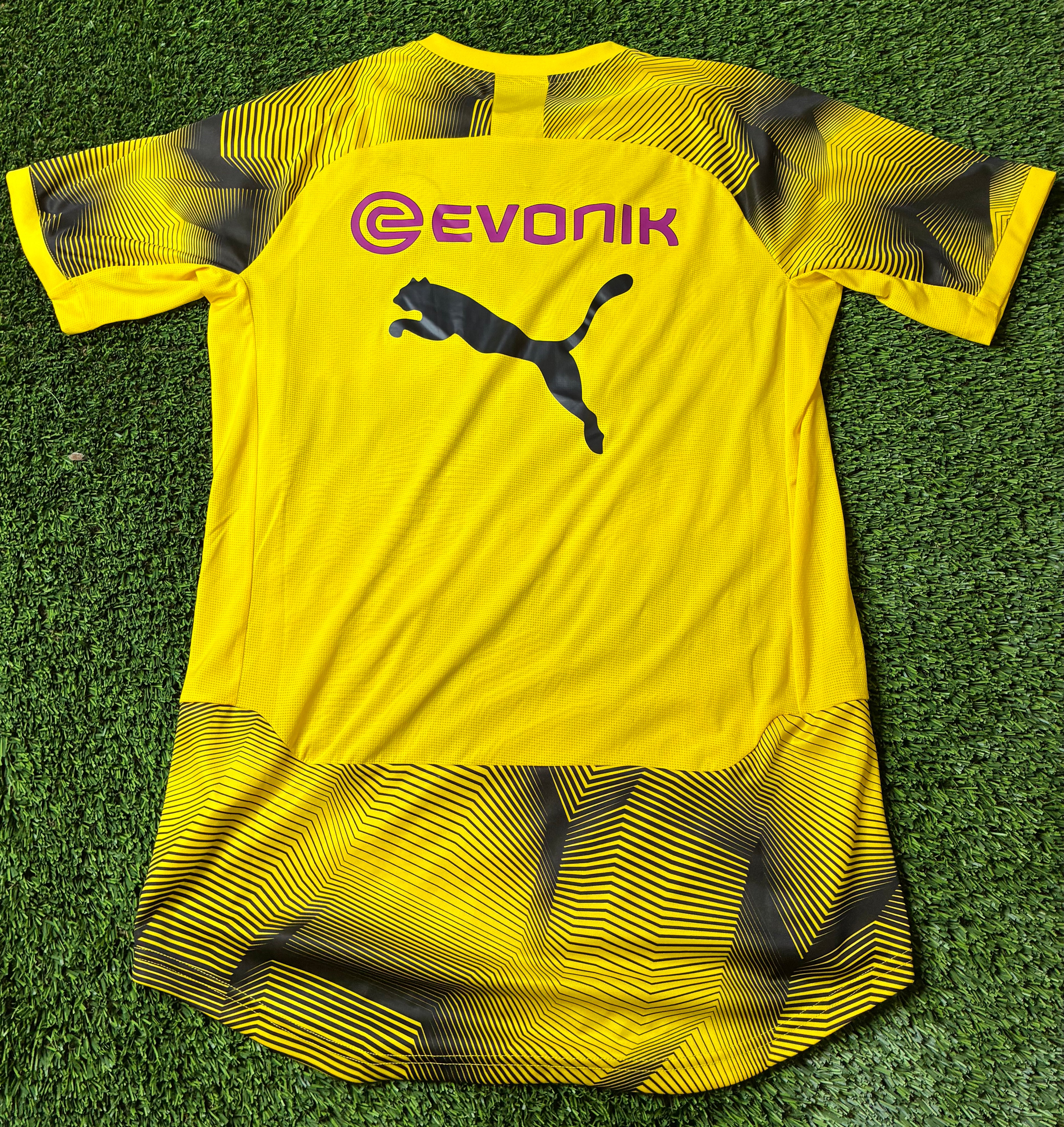 Puma Borussia Dortmund 18/19 Training Jersey Size Large